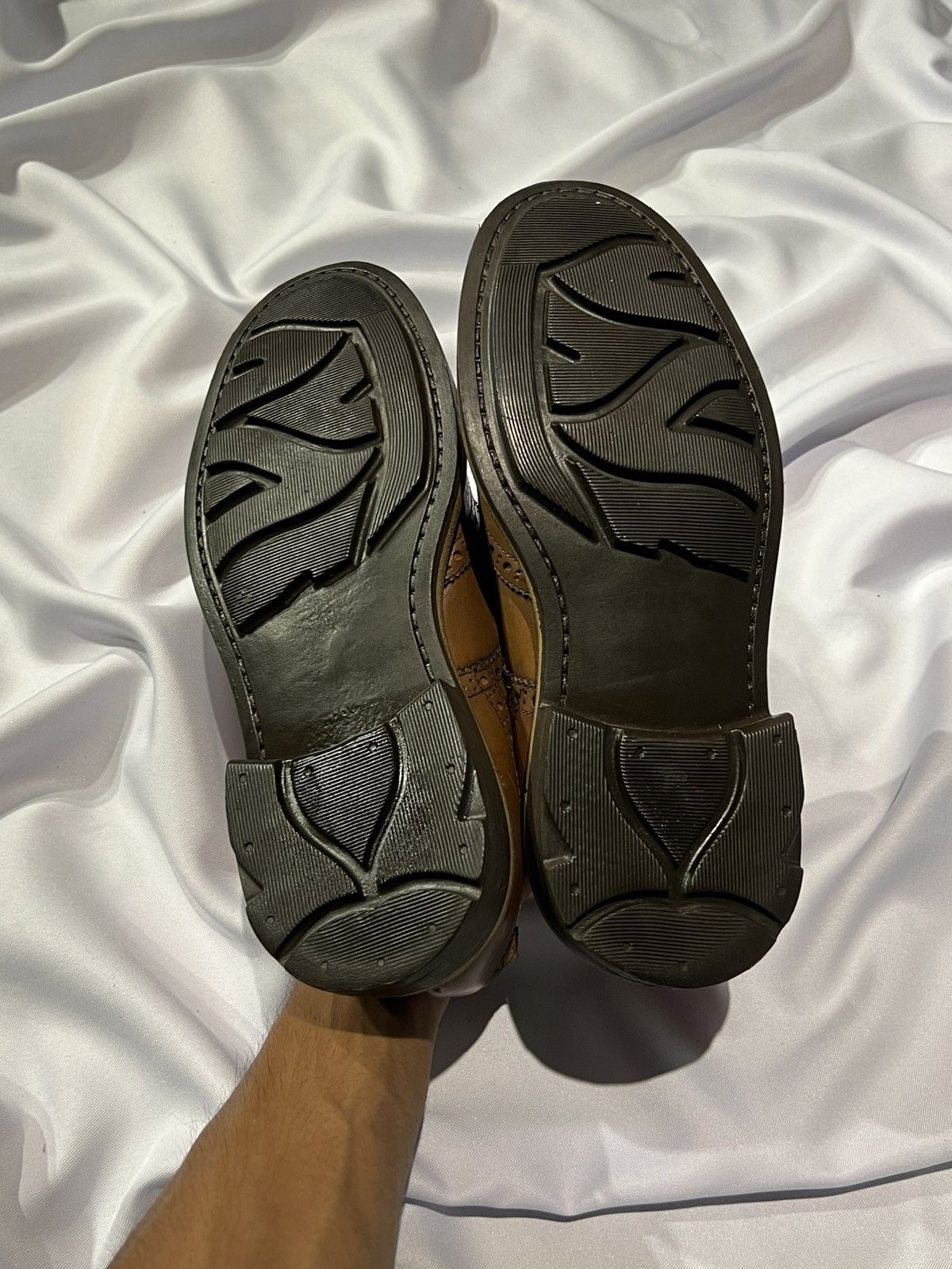 Vintage WINGTIP SHOES LEATHER MADE IN ROMANIA MISSING BRAND Size US 6 / EU 39 - 12 Thumbnail