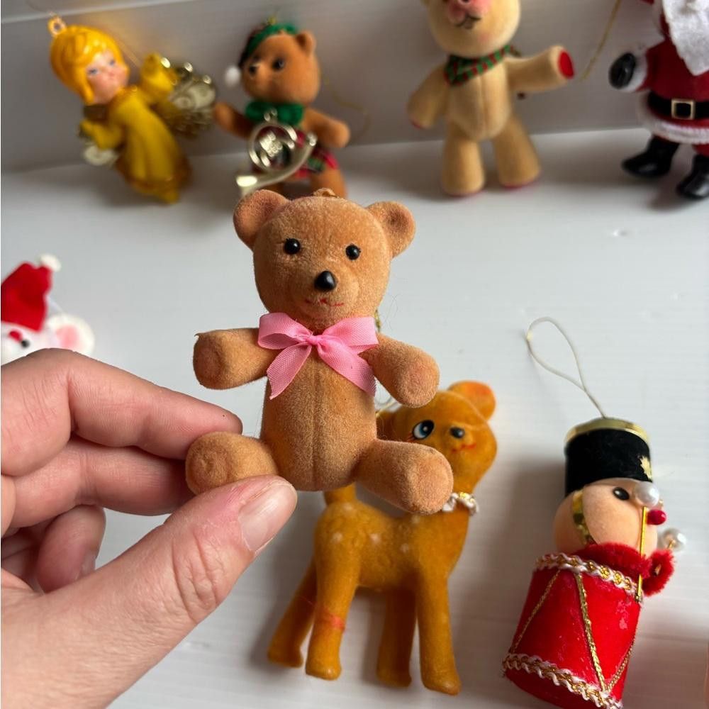 Designer Lot of 12 Vintage Flocked Christmas Ornaments Size ONE SIZE - 8 Thumbnail