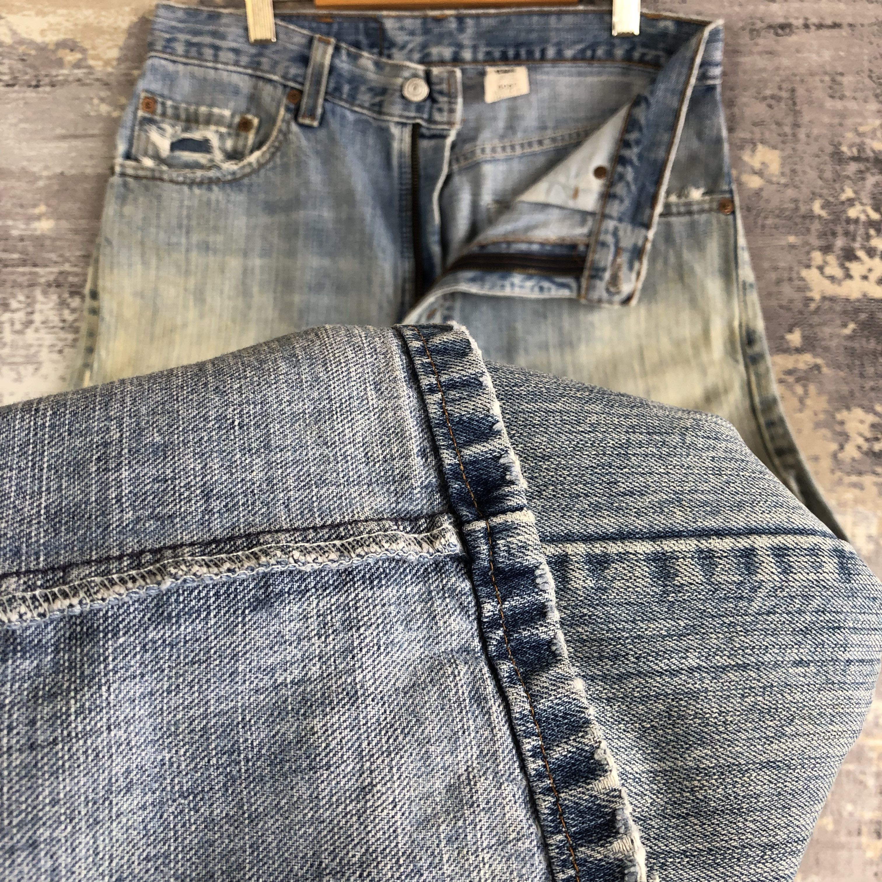 Levi's Vintage Levis 505 Distressed Sun Faded Jeans Levi's Denim Size 28" / US 6 / IT 42 - 8 Thumbnail