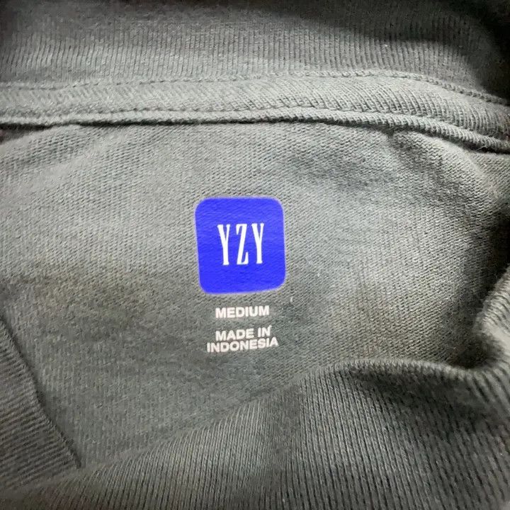 Balenciaga Balenciaga Yeezy x Gap x Balenciaga 3/4 Sleeve Tee -2507 Size US M / EU 48-50 / 2 - 2 Thumbnail