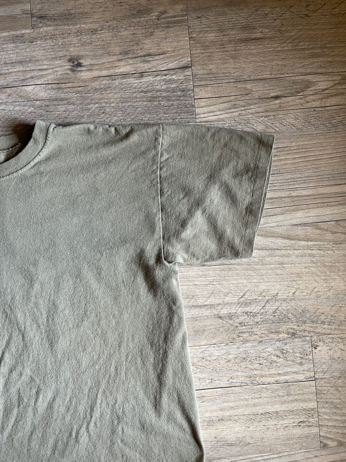 Vintage Olive Single stitch blank tee Size US M / EU 48-50 / 2 - 3 Thumbnail