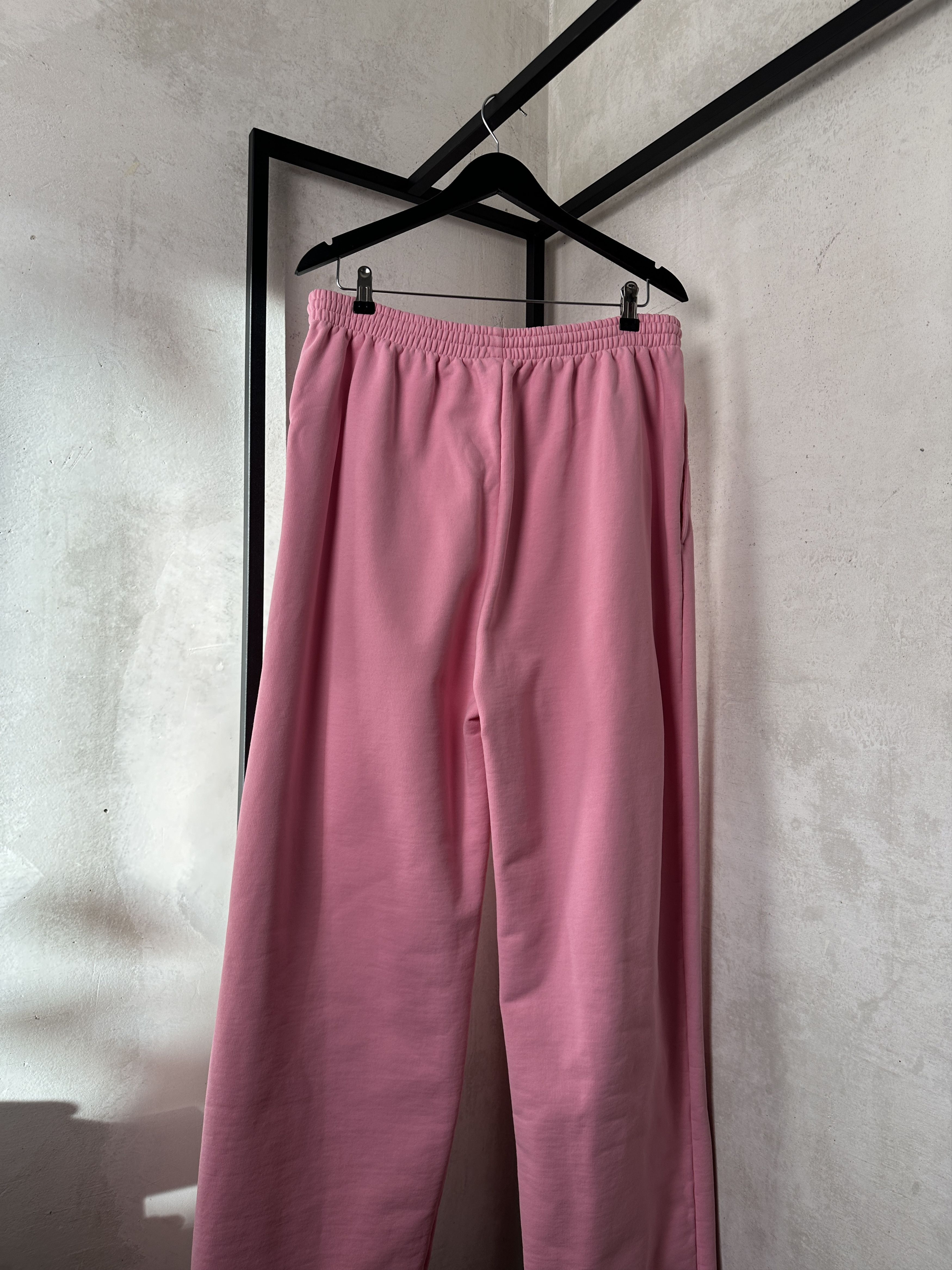 Balenciaga Balenciaga Pink BB Logo Sweatpants Size US 34 / EU 50 - 14 Thumbnail