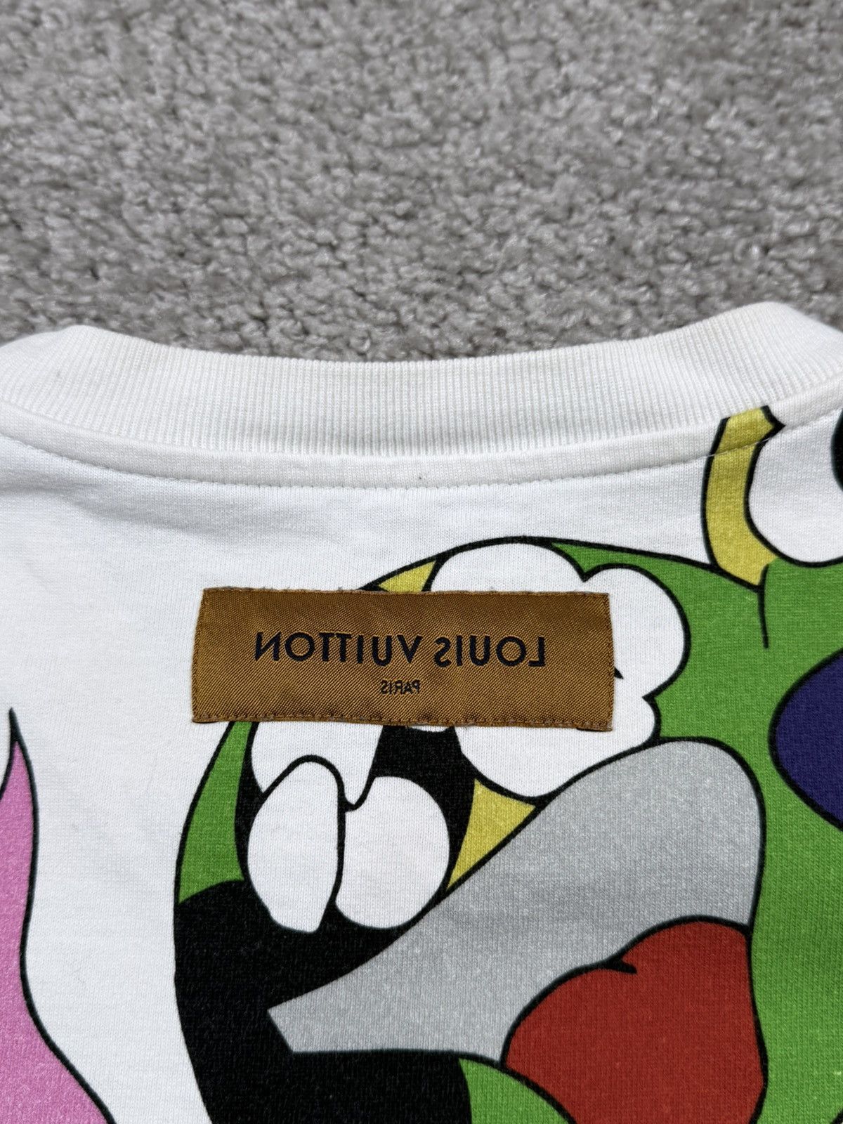 Louis Vuitton Louis Vuitton burning house t shirt Size US M / EU 48-50 / 2 - 10 Thumbnail
