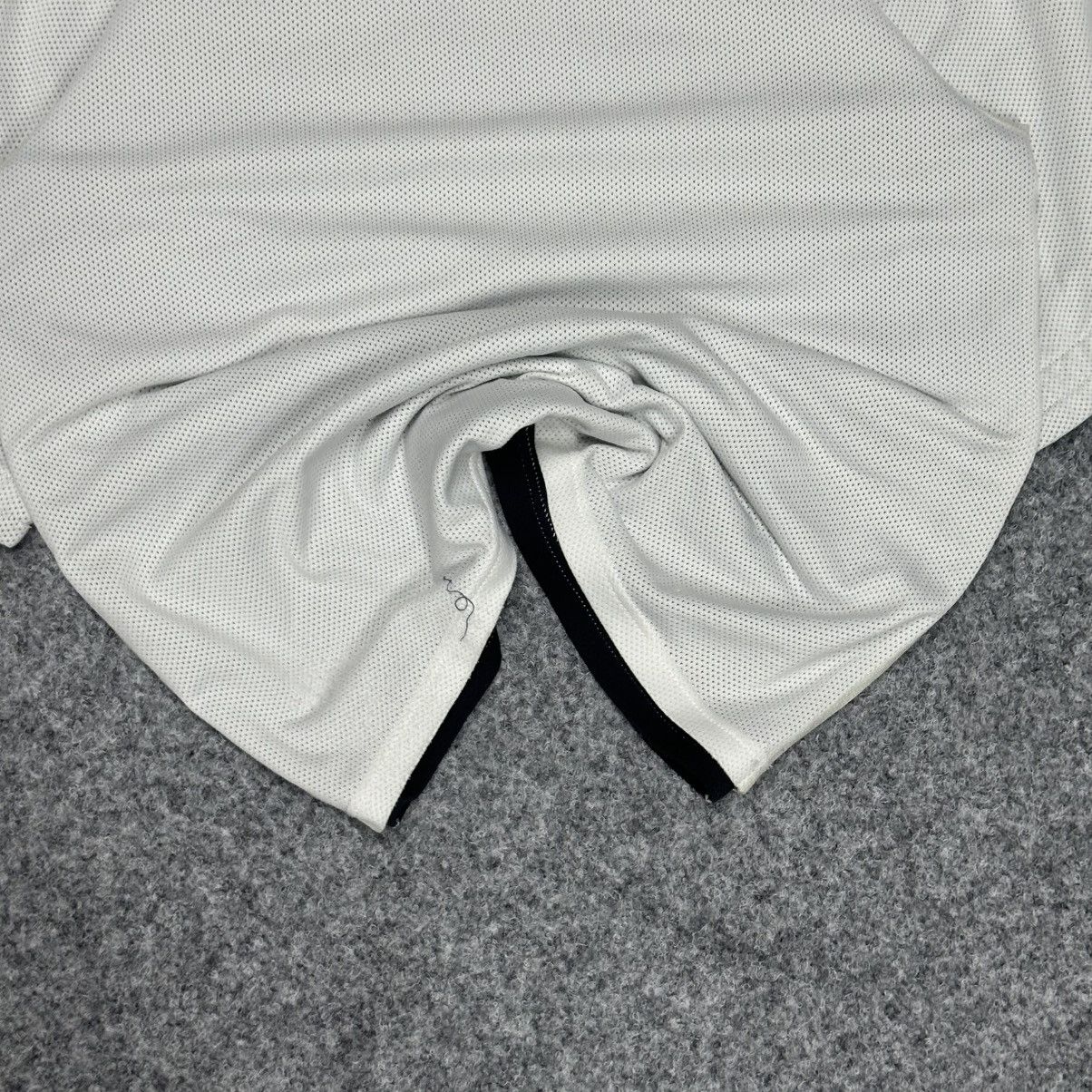 If Six Was Nine VTG Nike Double Side T-shirts Black / White Small Logo Size US M / EU 48-50 / 2 - 8 Thumbnail