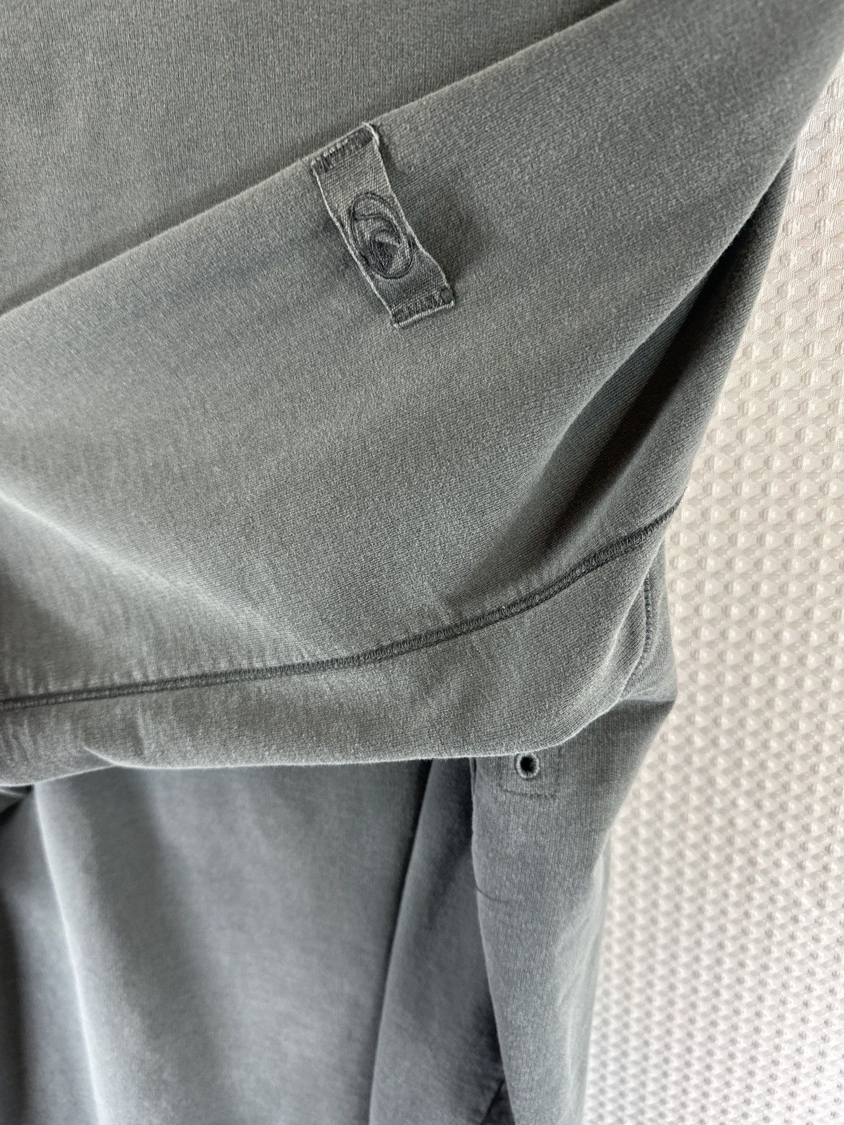 Quiksilver Quicksilver Grey Sweatshirt Sz Med Size US M / EU 48-50 / 2 - 6 Thumbnail