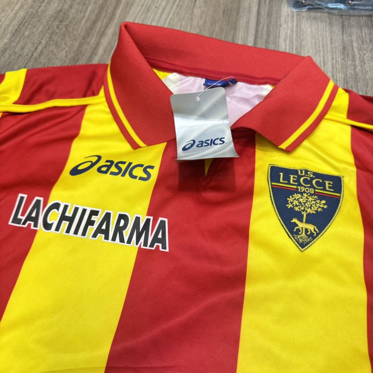 Asics Lecce 07/08 home shirt (bnwt) Size US L / EU 52-54 / 3 - 3 Thumbnail