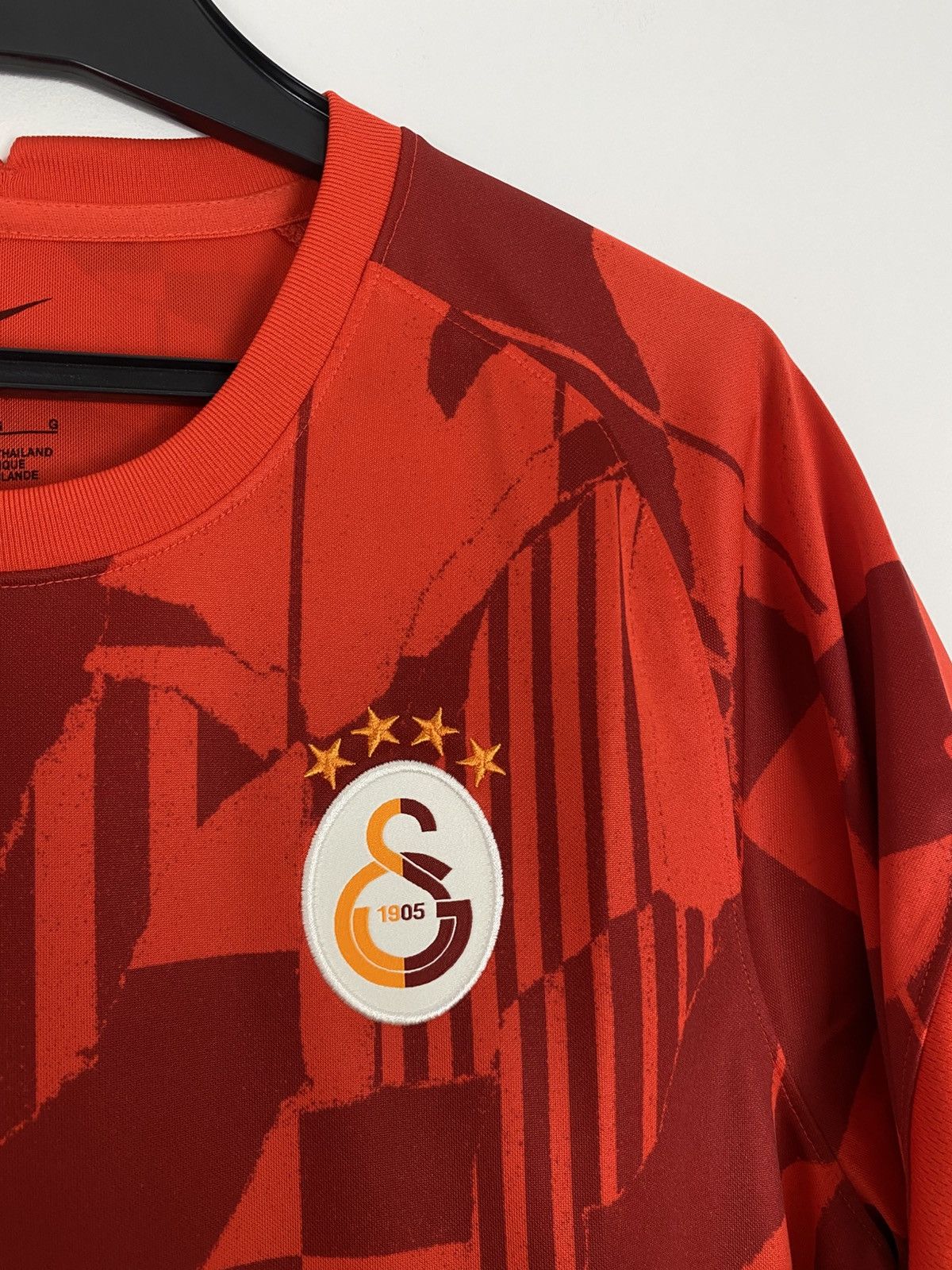 Nike Nike x Galatasaray Pre-match football Jersey L rare y2k Size US L / EU 52-54 / 3 - 2 Thumbnail