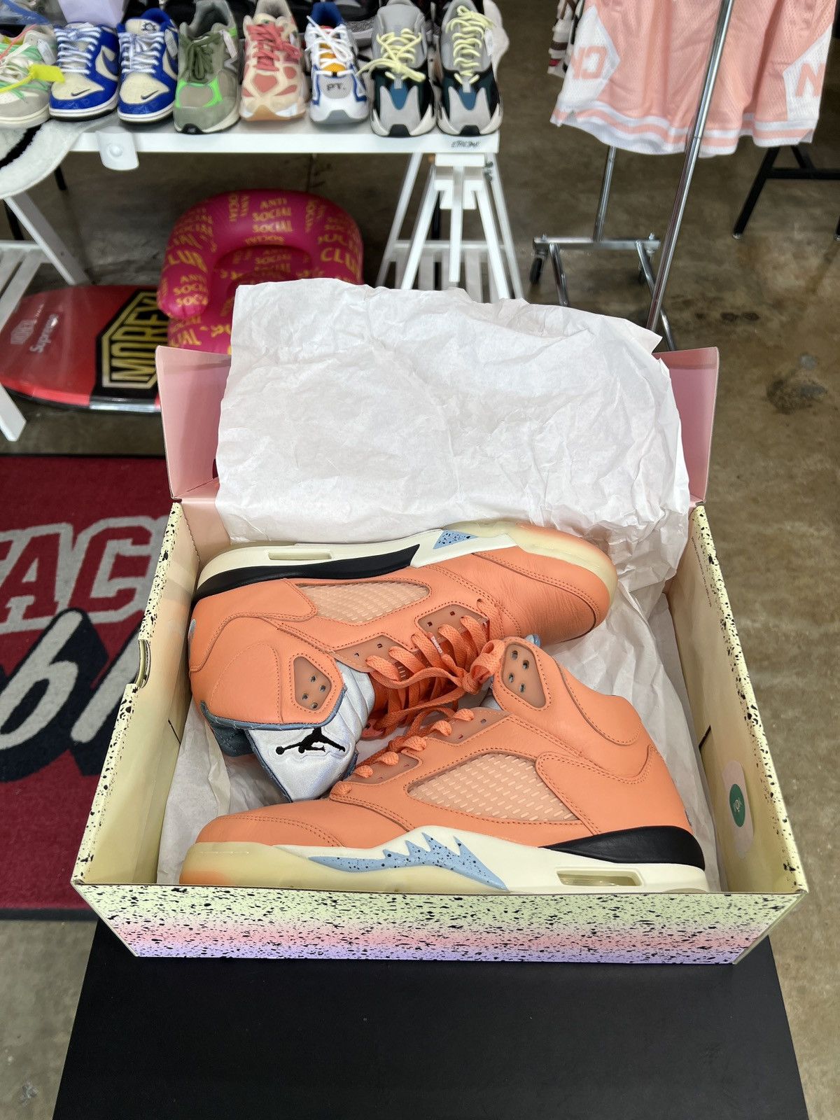 Dj Khaled × Jordan Brand Air Jordan 5 DJ Khaled Crimson Bliss Size 9.5 (2022) Size US 9.5 / EU 42-43 - 9 Thumbnail