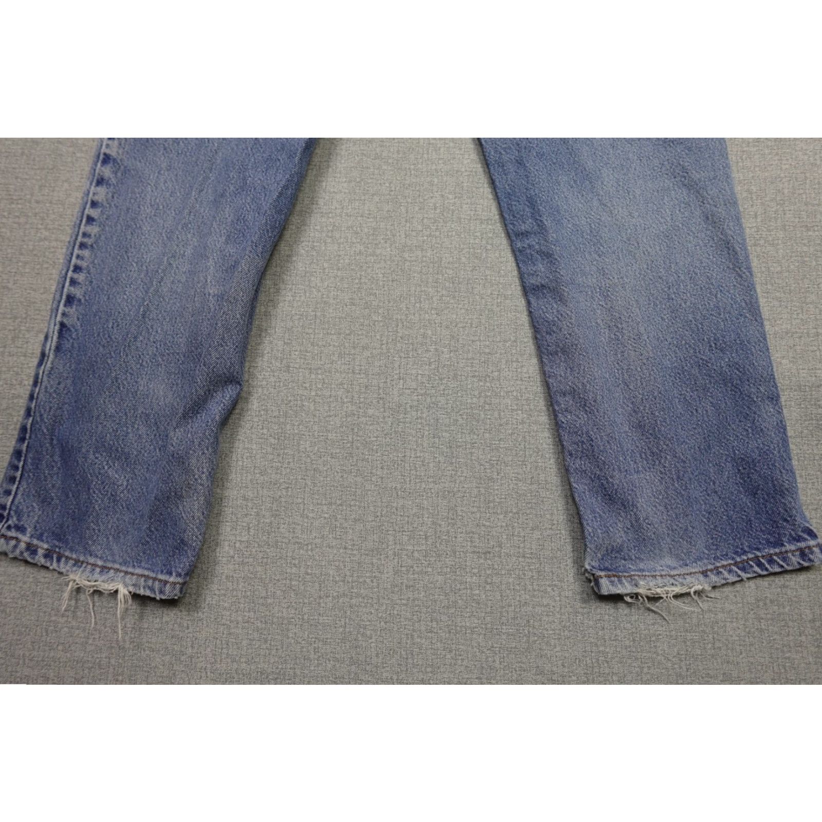 Levi's Levi's Jeans 454 Regular 36x30 Blue Light Denim Straight Leg 5-Pocket Mens 90s USA Size US 36 / EU 52 - 7 Thumbnail