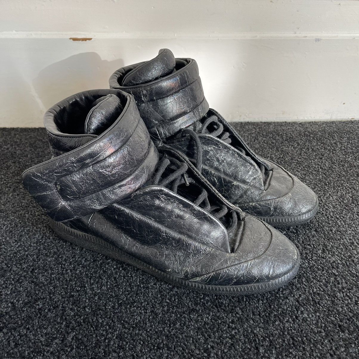 8/26まで出品 Martin Margiela future high Maison Margiela Black Leather Future High Top Sneaker | Feature