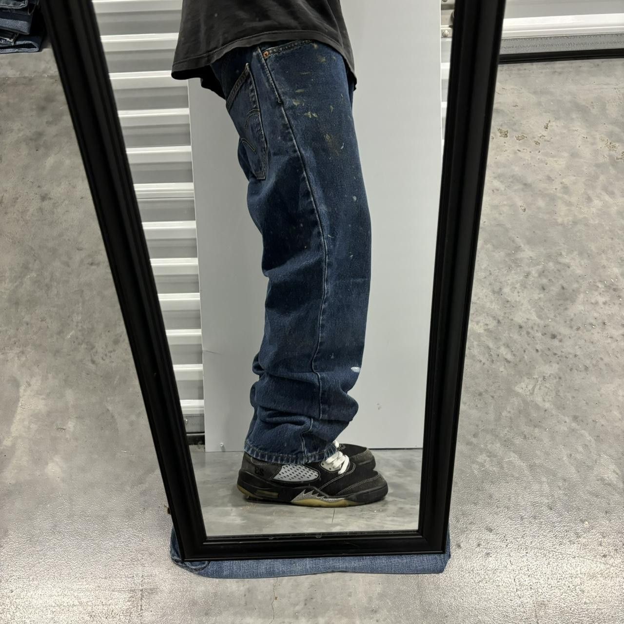 Levi's × Vintage Crazy Vintage Y2K/2000s Grunge Levi’s Dark Wash Paint Splatter Denim Jeans! Size US 34 / EU 50 - 2 Thumbnail