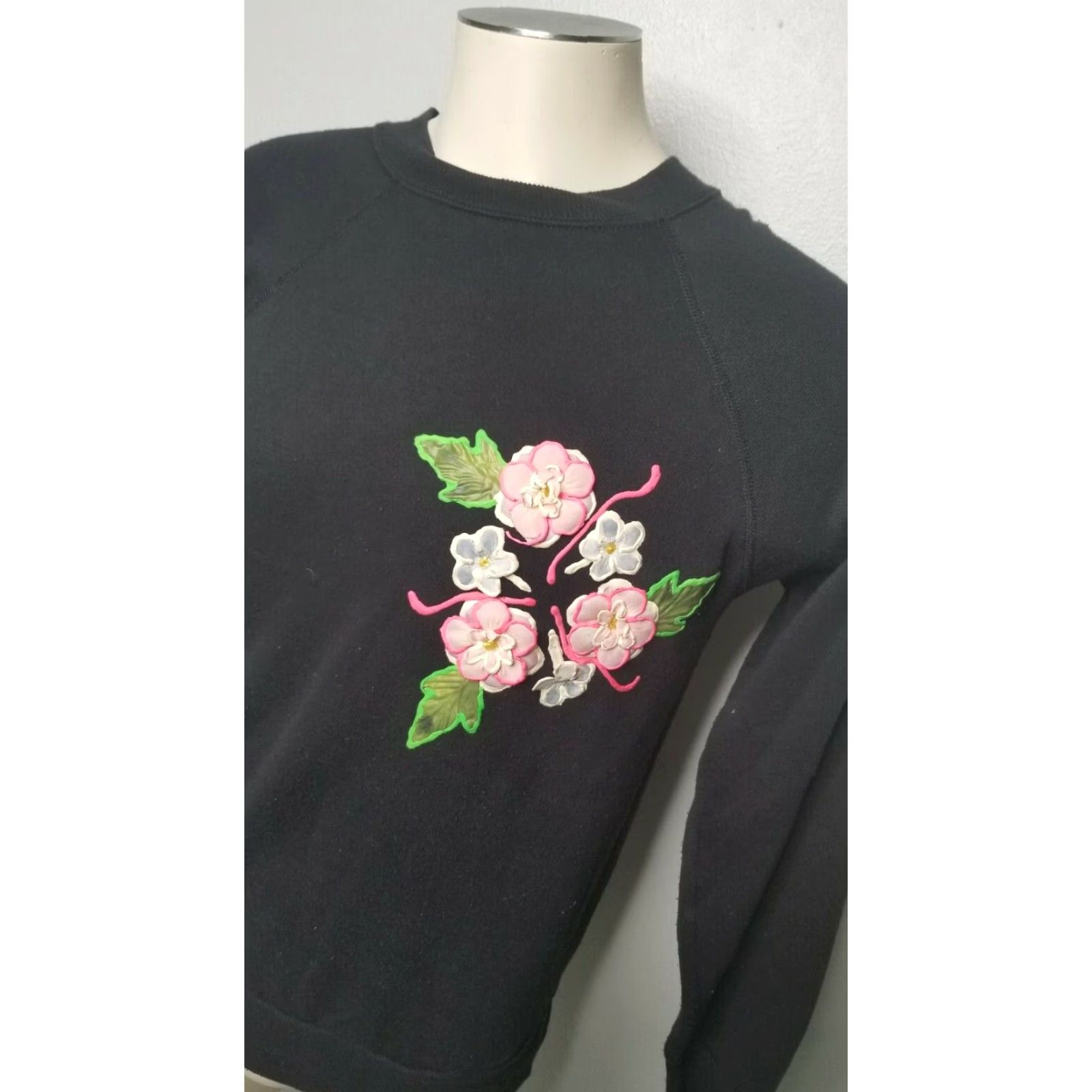 Vintage VINTAGE Pannill Floral Sweatshirt Mens M Crewneck Black Puff Paint Cotton Blend Embellished 90s Aztec Southwestern Size US M / EU 48-50 / 2 - 3 Thumbnail