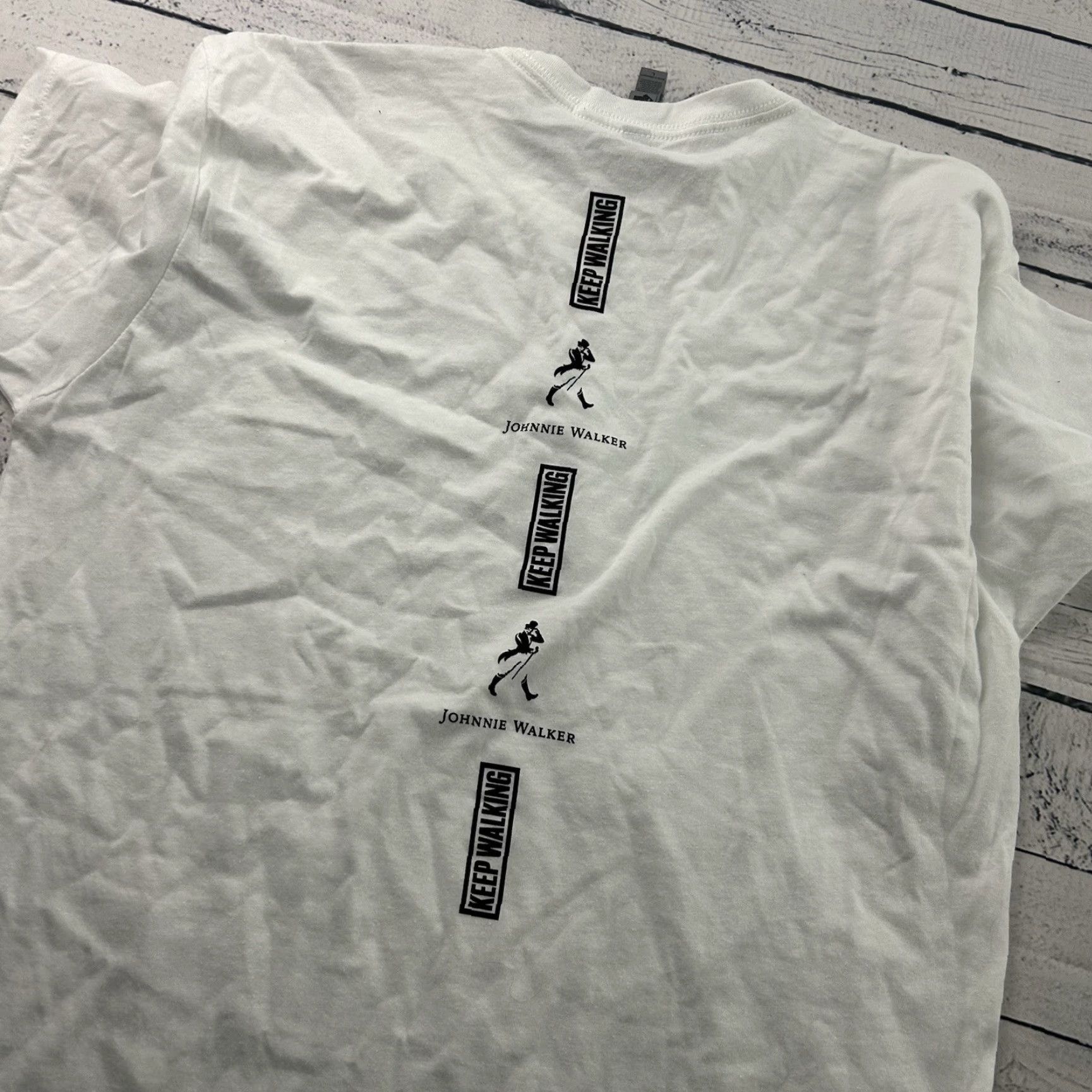 johnnie-O Johnnie Walker Short Sleeve T-Shirt Men's Large White Shirt Mens Large White Johnnie Walker Short Sleeve T-Shirt Size US L / EU 52-54 / 3 - 6 Thumbnail