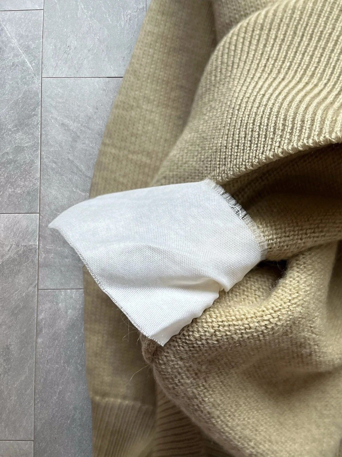 Burberry Burberry’s Of London Sweater Beige Size 7 XL Size US XL / EU 56 / 4 - 9 Thumbnail