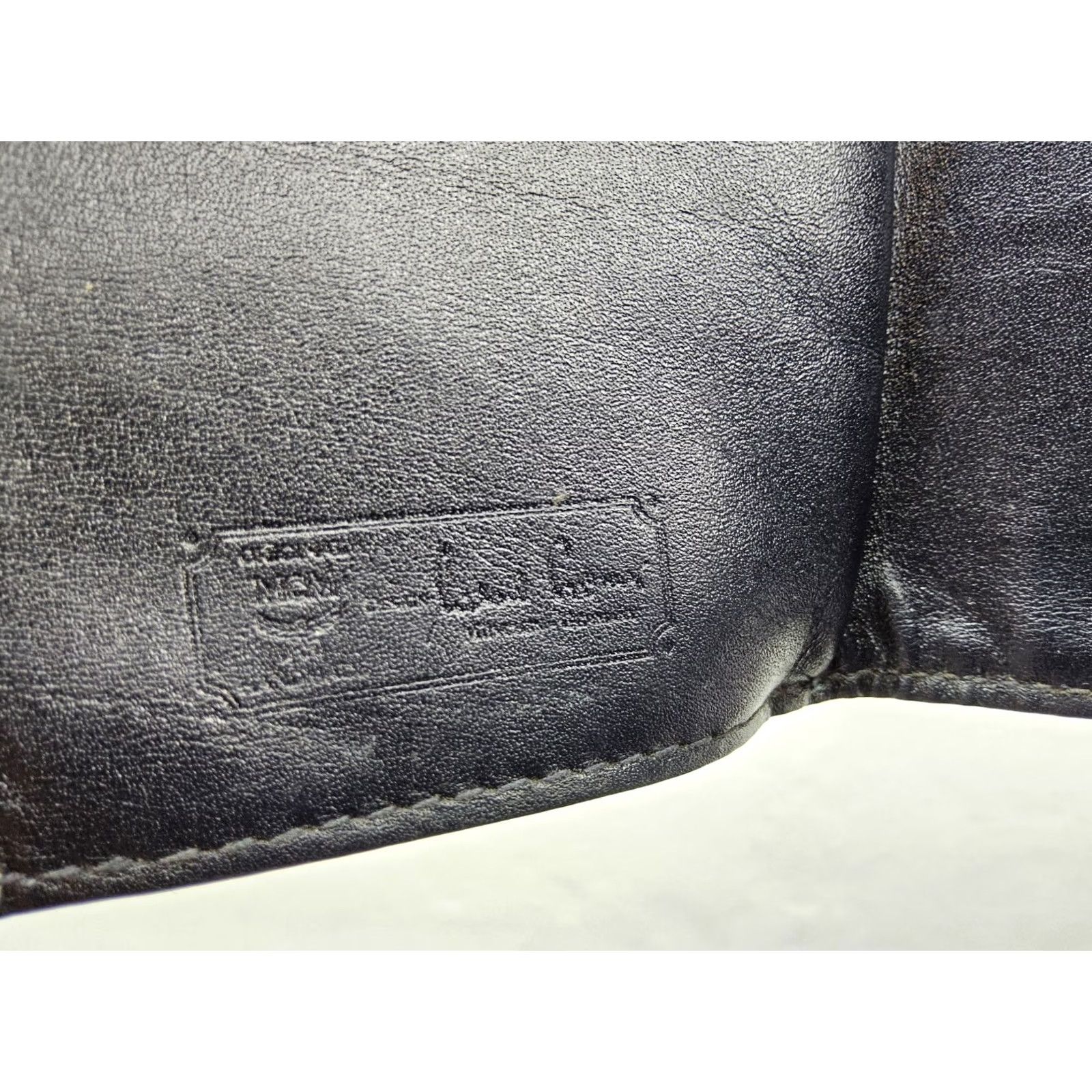 MCM MCM Logo Visetos Leather Folding Snap Wallet Women's Size ONE SIZE - 3 Thumbnail