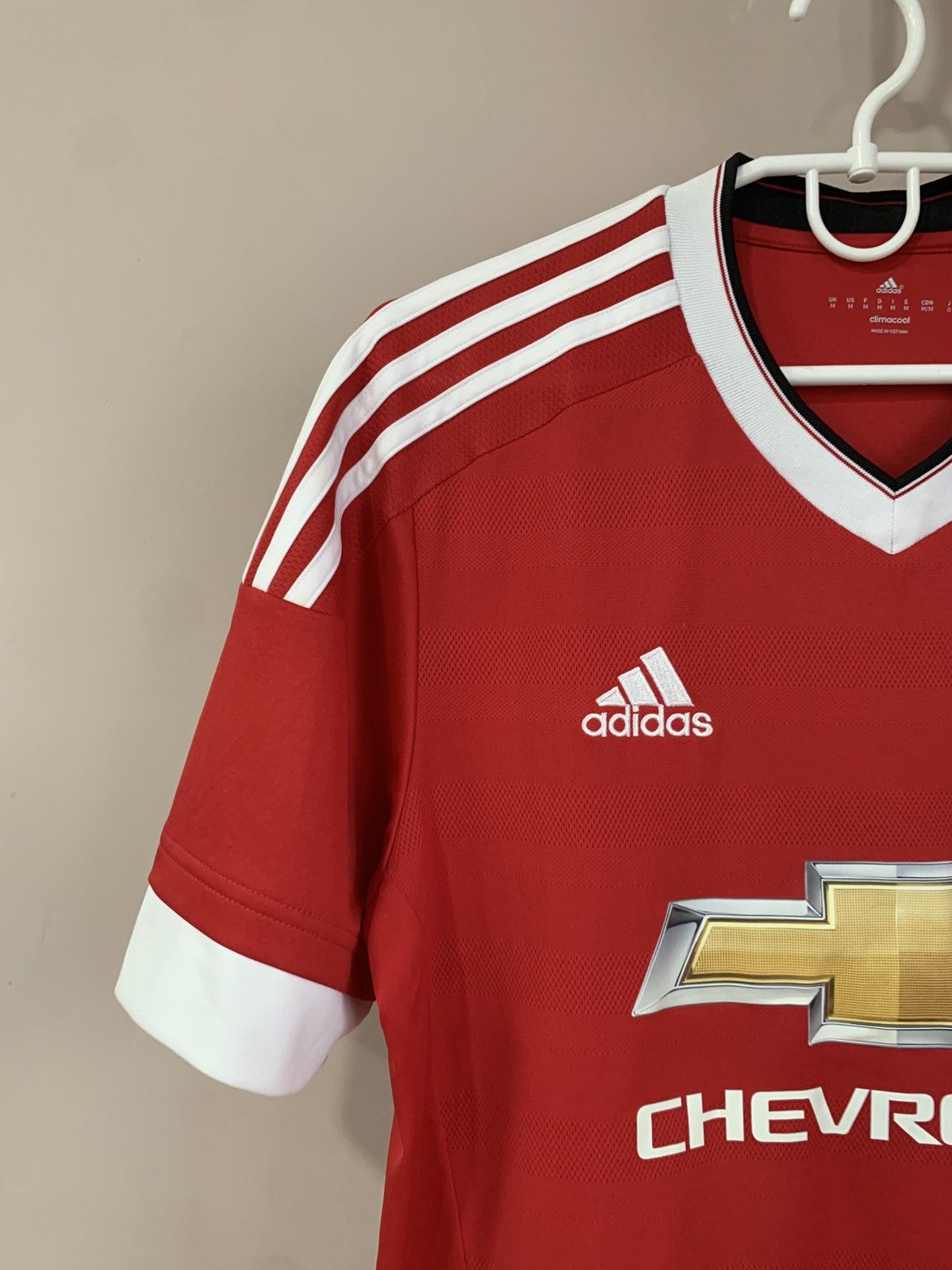 Adidas MANCHESTER UNITED 2015 2016 HOME ADIDAS SOCCER SHIRT JERSEY Size US M / EU 48-50 / 2 - 3 Thumbnail