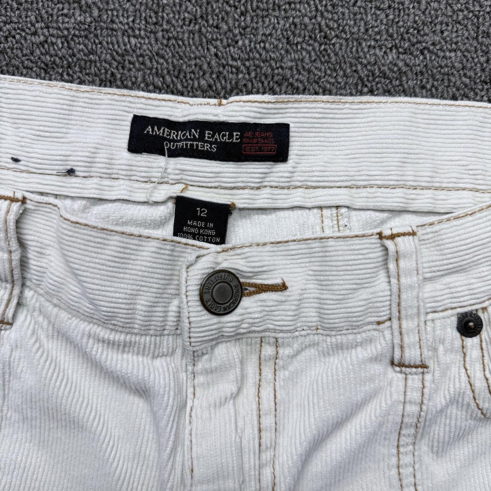 American Eagle Outfitters American Eagle Cream Corduroy Flare Jean MidRise Y2K90’s 12R Size 34" / US 12 / IT 48 - 3 Thumbnail