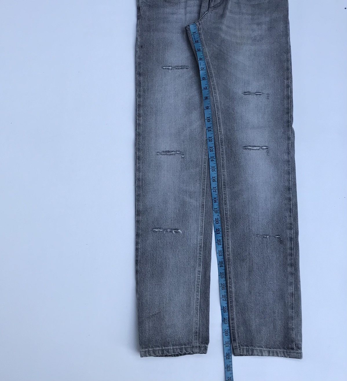 Dolce & Gabbana Dolce & Gabbana Denim Selvedge Distressed D&G Luxury Brand Size US 30 / EU 46 - 15 Thumbnail
