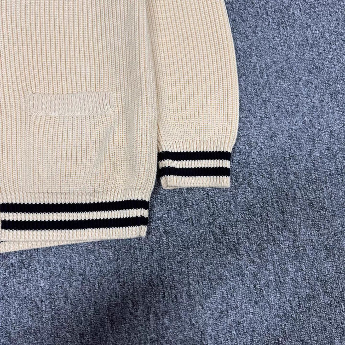 Celine Celine Off-White Color-Blocked Logo Knit Cardigan M 99N Size US M / EU 48-50 / 2 - 3 Thumbnail