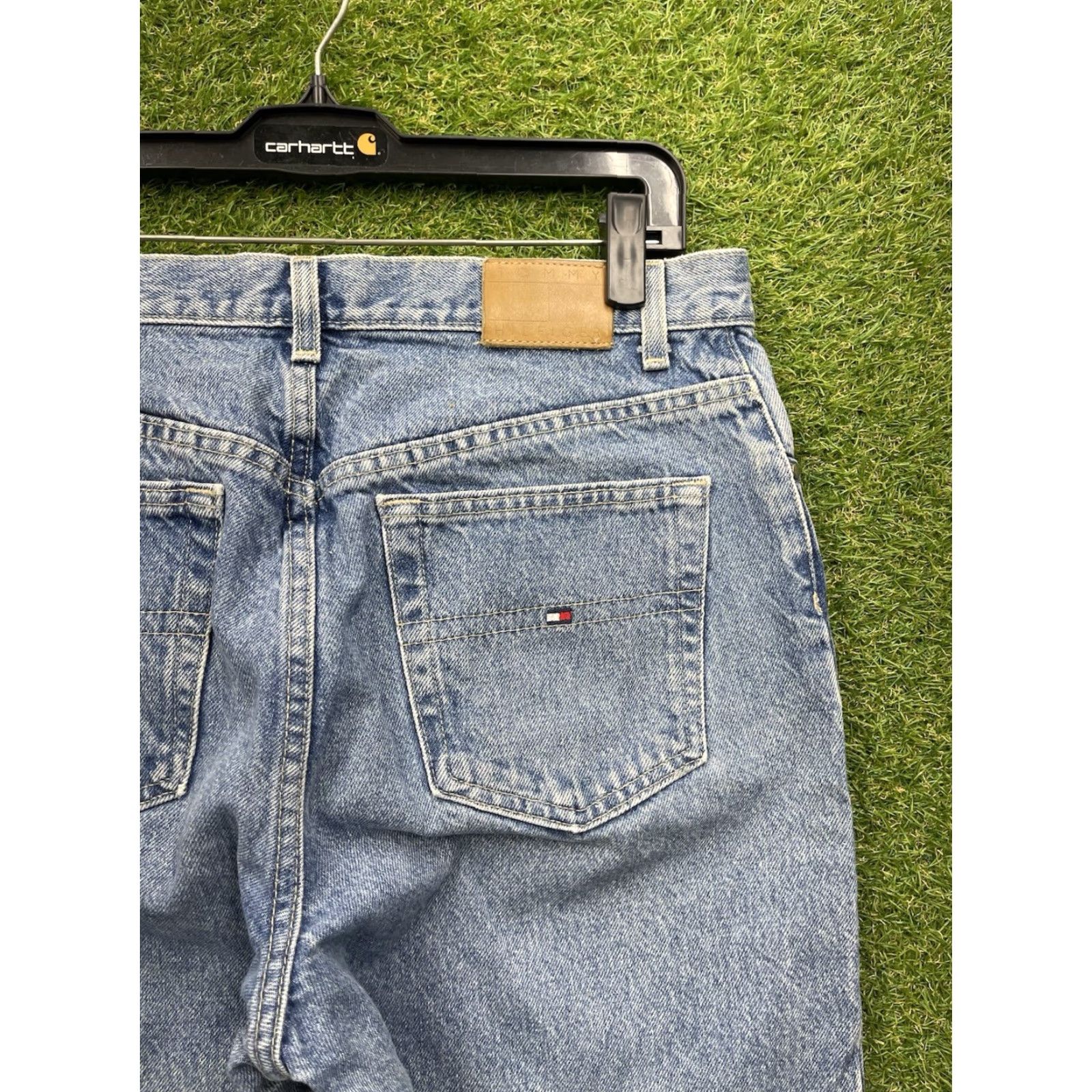 Tommy Hilfiger Tommy Hilfiger Jeans Womens 12 Blue Denim Straight Leg 5-Pocket Regular Inseam 28 in Cotton Denim City College Outdoor Vintage: No Size 34" / US 12 / IT 48 - 3 Thumbnail