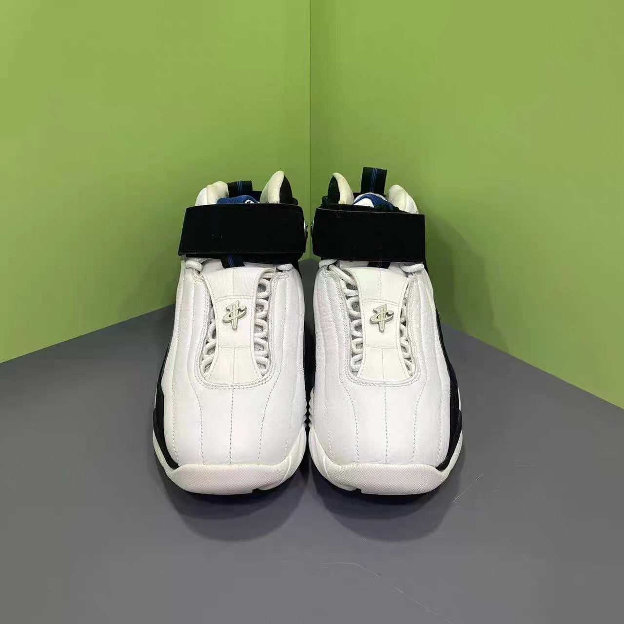 Nike Nike Air Max Penny 4 Basketball Shoes K15 Size US 9.5 / EU 42-43 - 4 Thumbnail