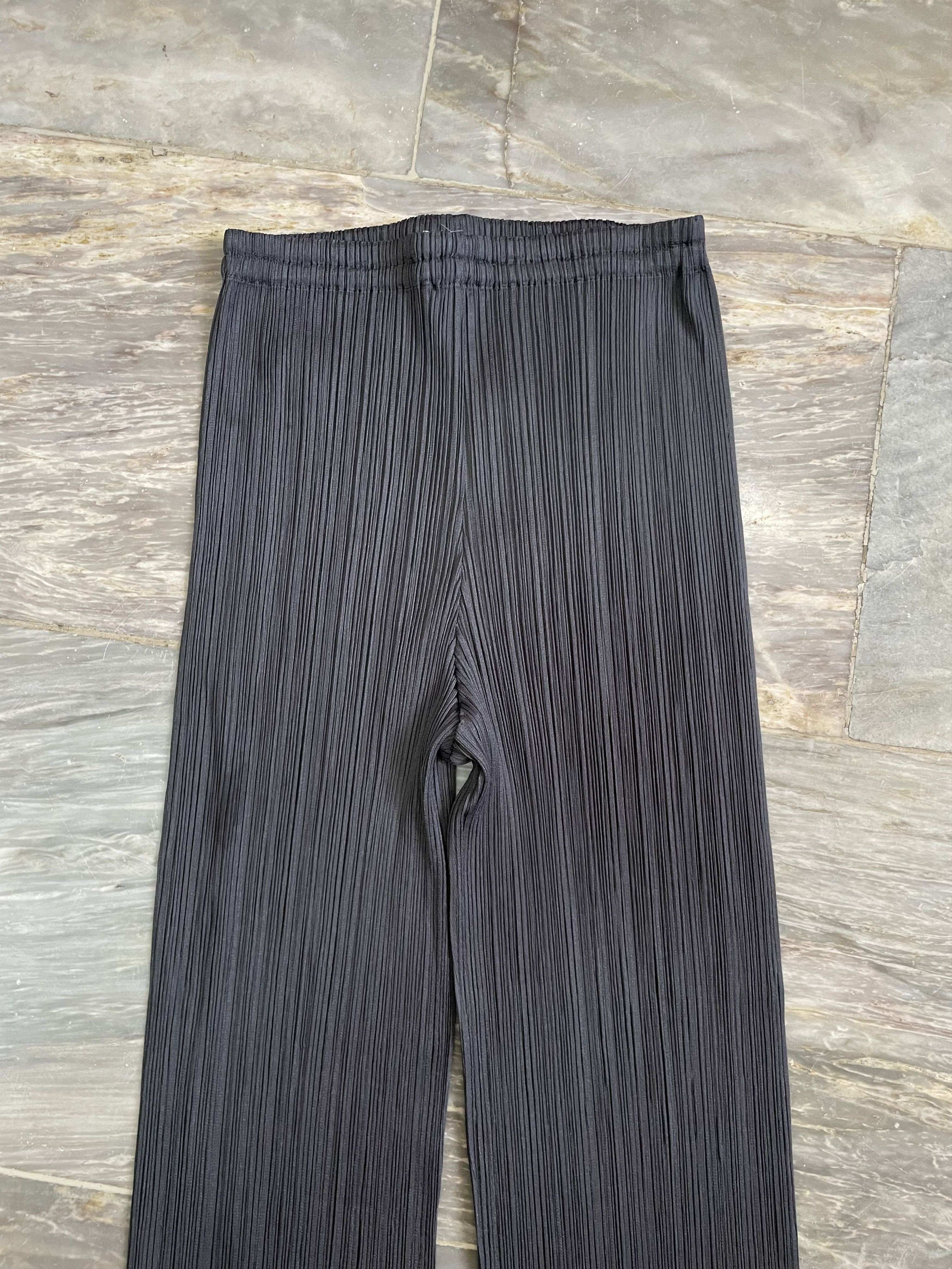 Issey Miyake × Pleats Please Issey Miyake Issey Miyake Pleats Please Pleated Pants Size 23" - 2 Thumbnail