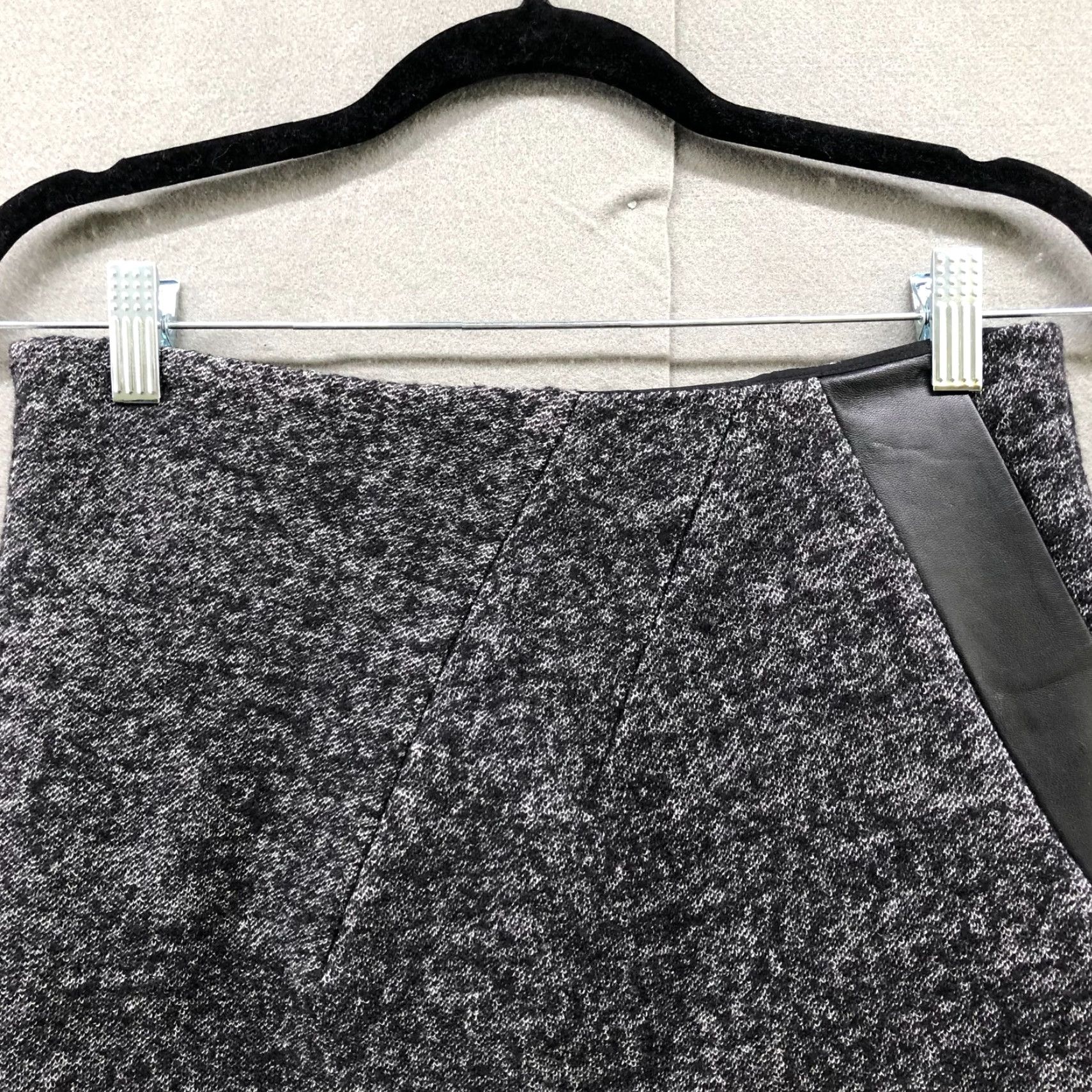 Vintage NWT Cut25 Leather Wool Blend Mini Skirt Size 10 Black Gray Mixed Media Edgy Rock Womens Skirt Short Zipper Size 32" / US 10 / IT 46 - 3 Thumbnail
