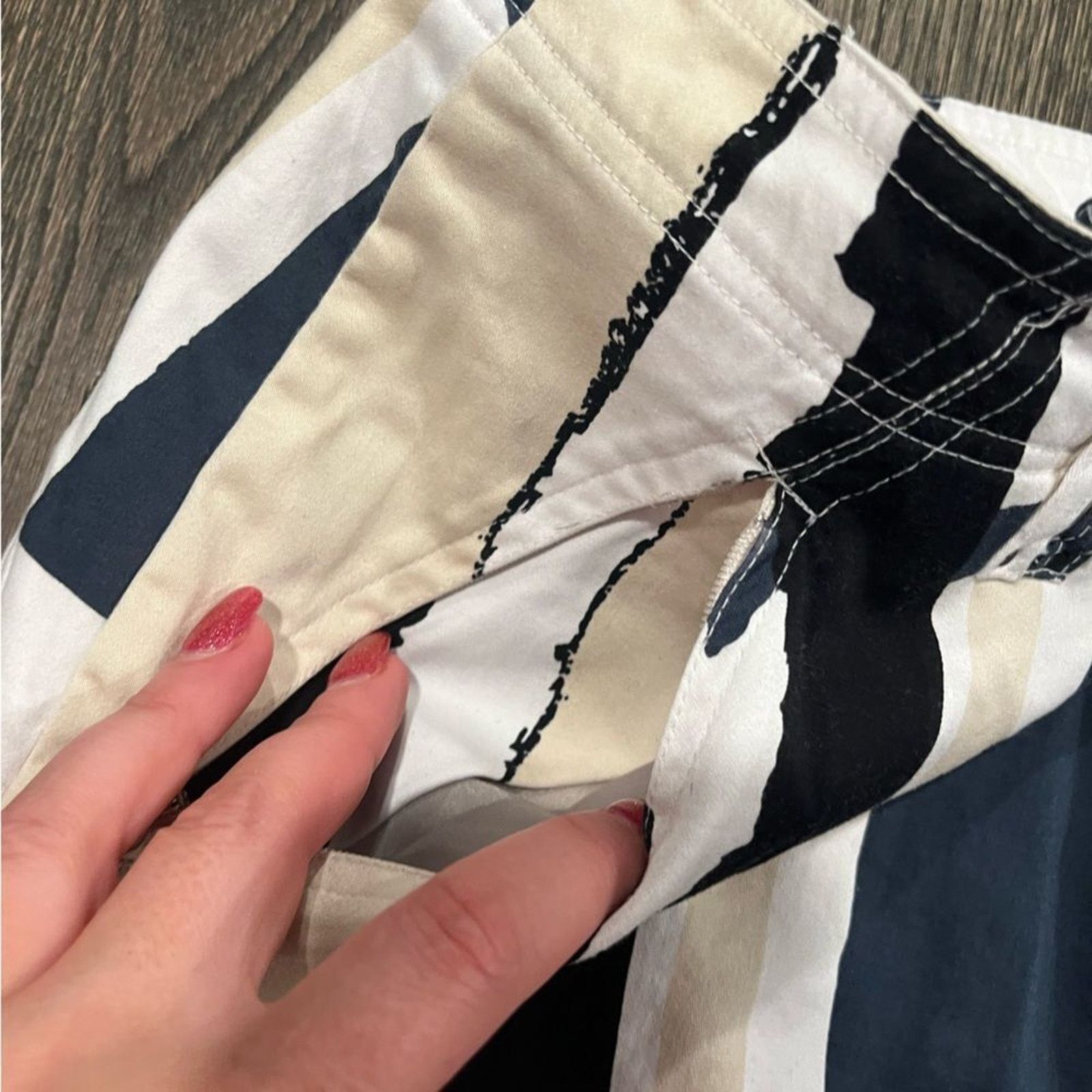 DKNY DKNY Golf White Beige Striped Athletic Skirt Size 16 Size 38" / US 16 / IT 52 - 2 Thumbnail