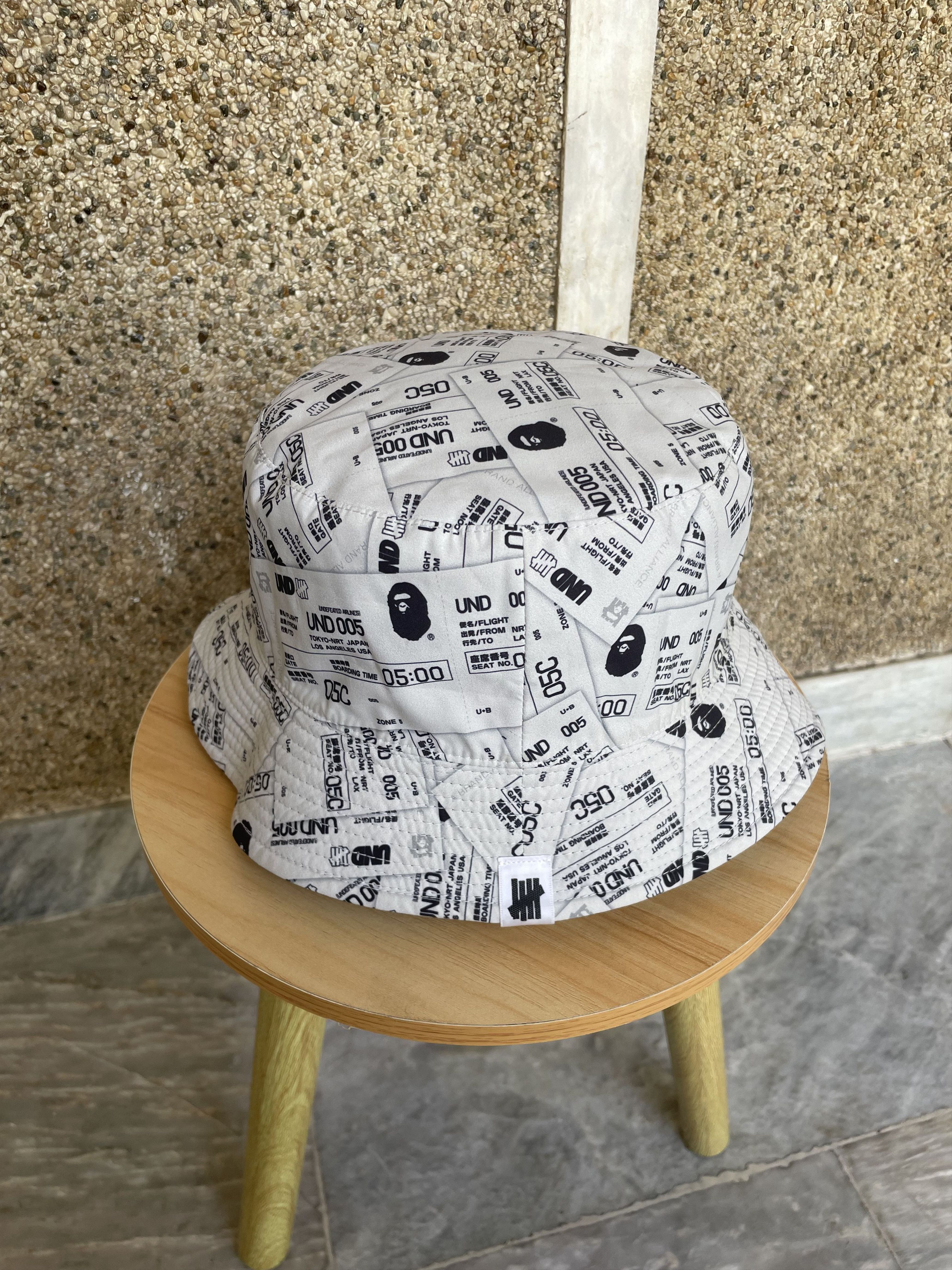 Bape × Undefeated BAPE x UNDEFEATED COLOR CAMO FLANNEL BUCKET HAT REVERSIBLE Size ONE SIZE - 9 Thumbnail