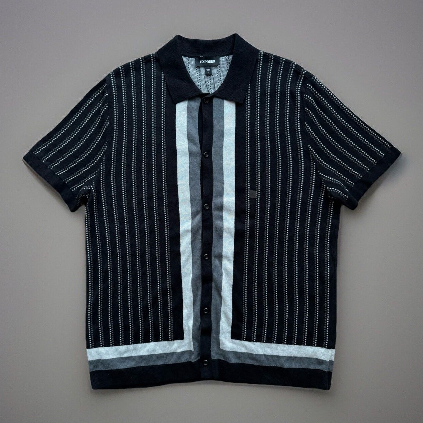 Express Express Geo Striped Shirt L Black Multicolor Striped Knit Size US L / EU 52-54 / 3 - 1 Thumbnail