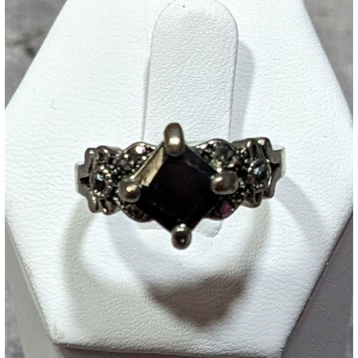 Other Gothic Floral Black Gemmed Ring With Marcasite Accents Size ONE SIZE - 2 Thumbnail