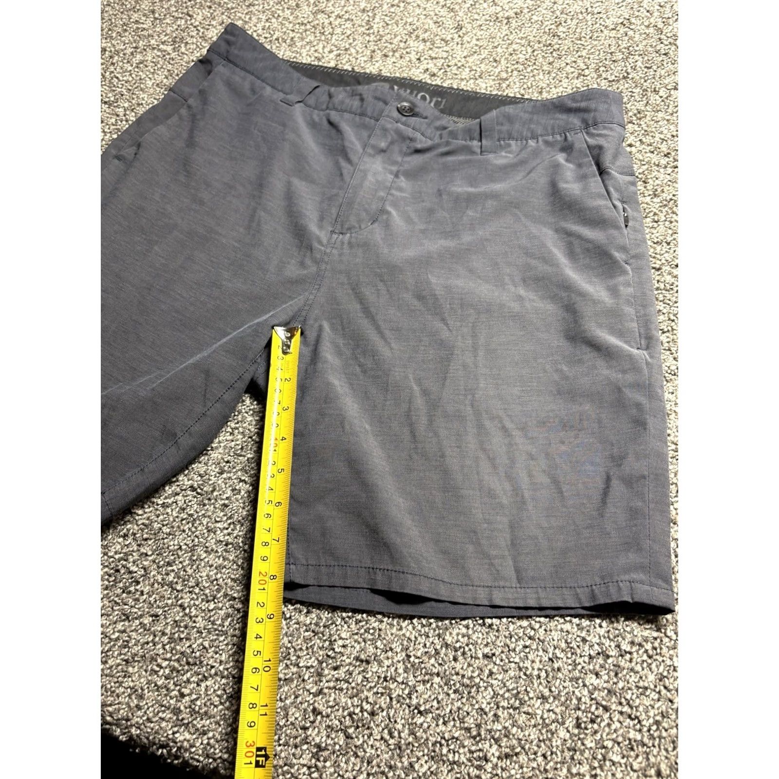 Vuori Vuori Aim Shorts Mens 34 Gray Performance Chino Stretch Golf V368 Size US 34 / EU 50 - 5 Thumbnail
