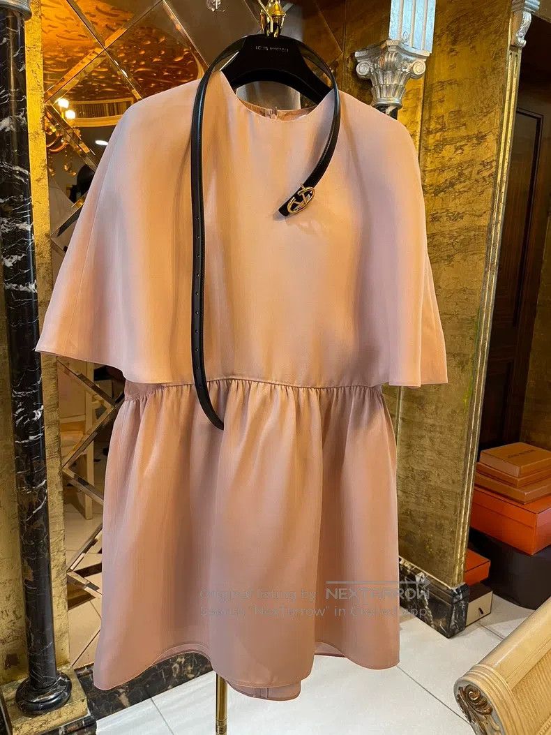 Valentino Valentino Classic cape dress Size M / US 6-8 / IT 42-44 - 7 Thumbnail