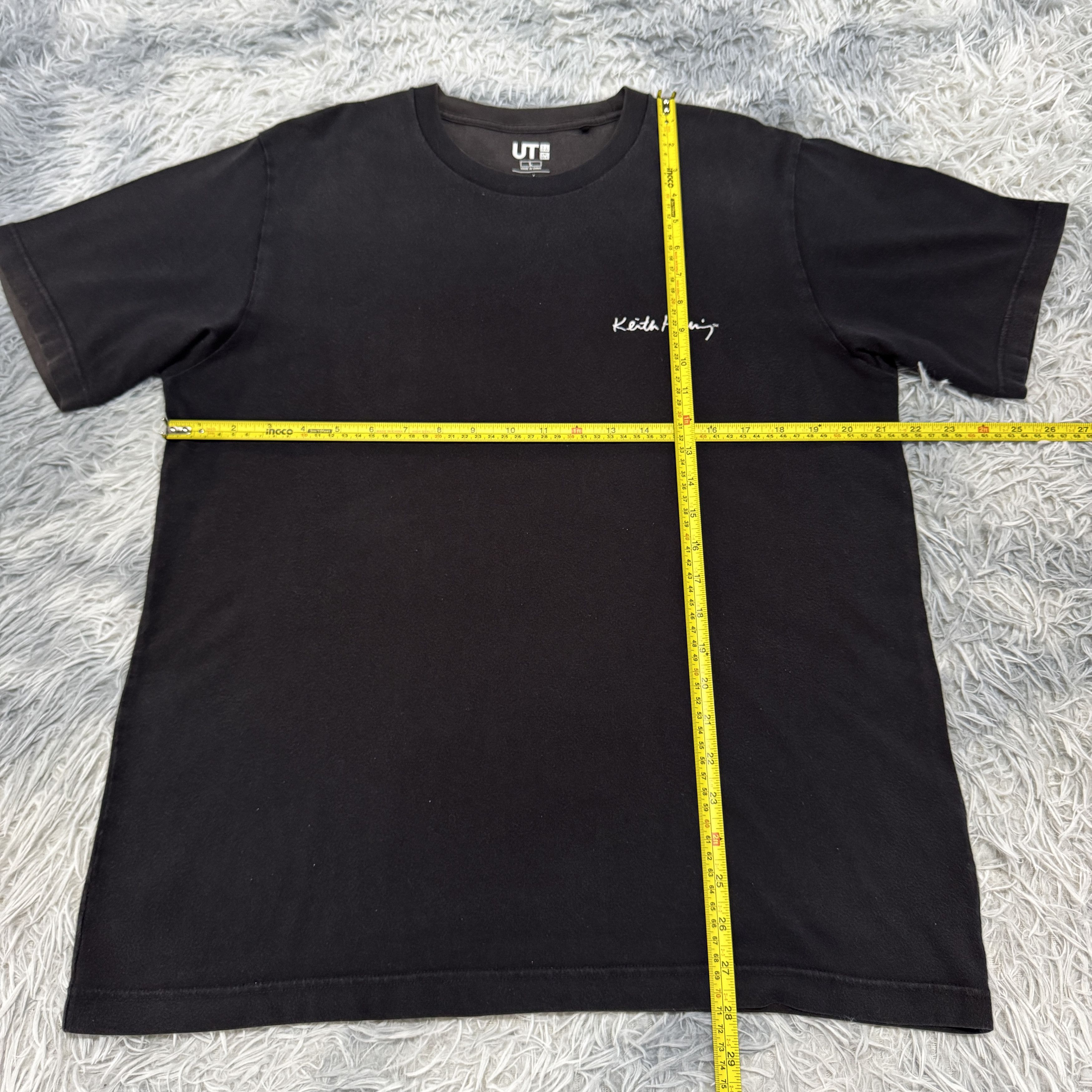 Vintage Rare Keith Haring X Uniqlo Tokyo Sunfaded Tshirt Size US L / EU 52-54 / 3 - 7 Thumbnail