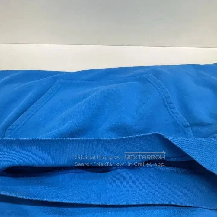 Balenciaga Balenciaga Logo Hooded Sweatshirt in Blue. Size US M / EU 48-50 / 2 - 6 Thumbnail