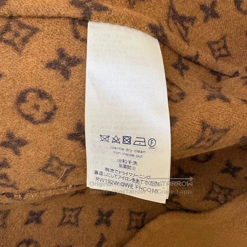 Louis Vuitton Louis Vuitton Brown Monogram Belted Cloak Coat. Size US S / EU 44-46 / 1 - 8 Thumbnail