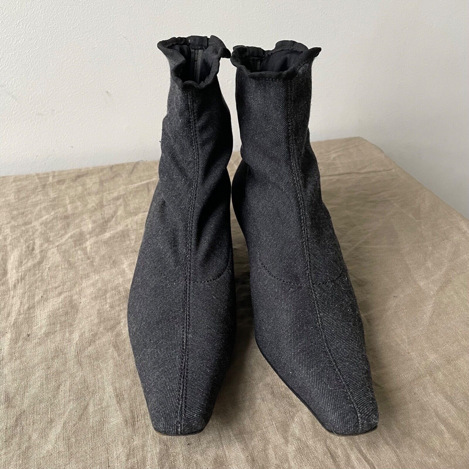 Moschino Moschino Cheap Chic Socks Kitten Heel Shoes 8512AC Size US 6.5 / IT 36.5 - 6 Thumbnail