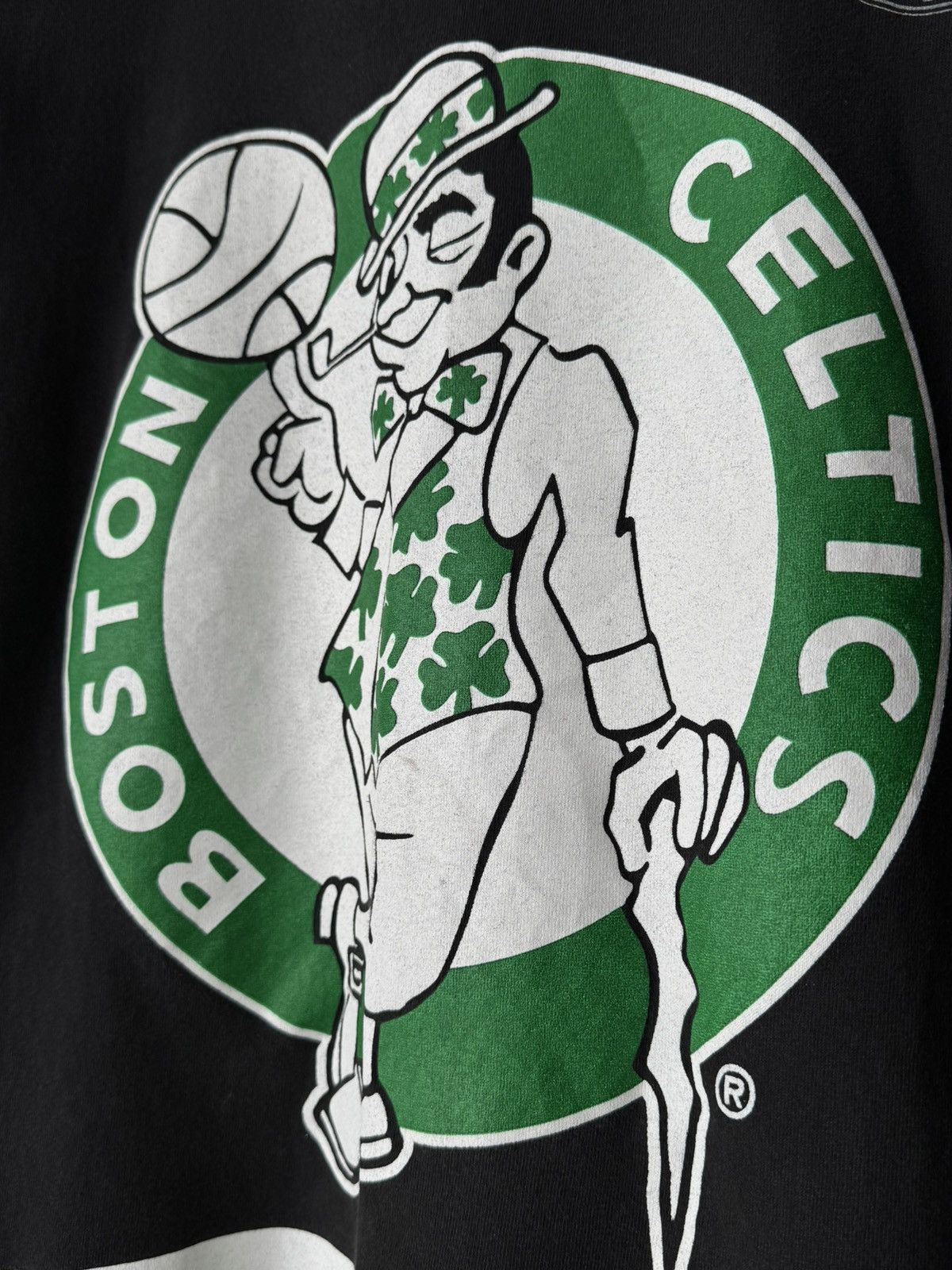 NBA Vintage 90s NBA Boston Celtics Full Print T-Shirt Size US L / EU 52-54 / 3 - 3 Thumbnail