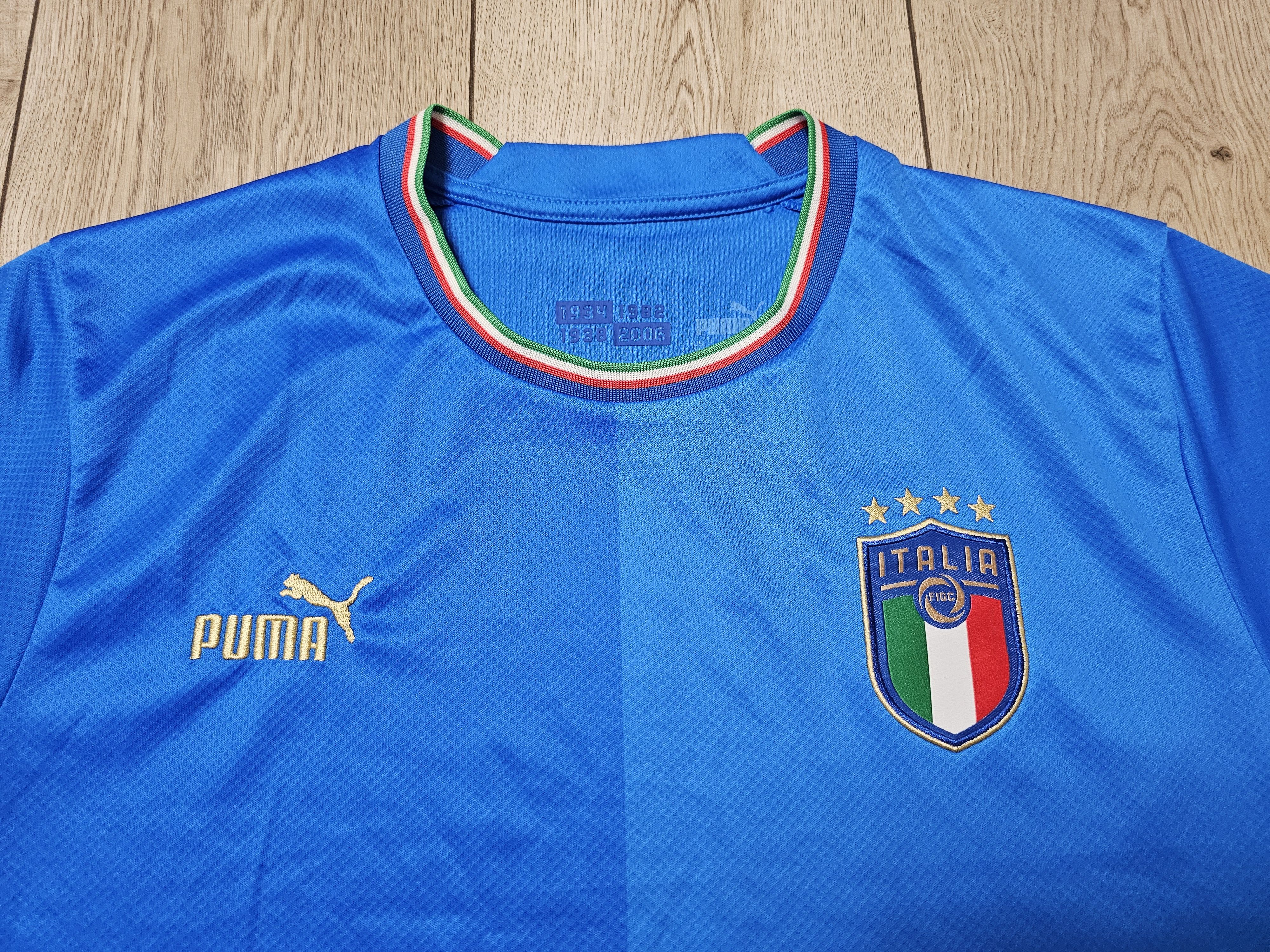 Puma ITALY 2022 2023 HOME FOOTBALL SHIRT ITALIA SOCCER JERSEY Size US XL / EU 56 / 4 - 3 Thumbnail