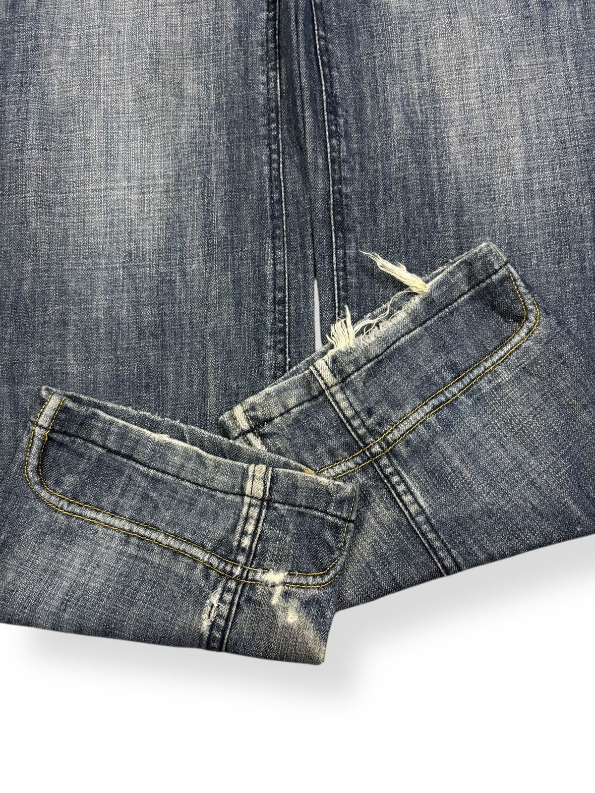 Beauty Beast Vintage Japanese Brand Clawmark Faded Loose Fit Ripped Jeans Size US 32 / EU 48 - 8 Thumbnail