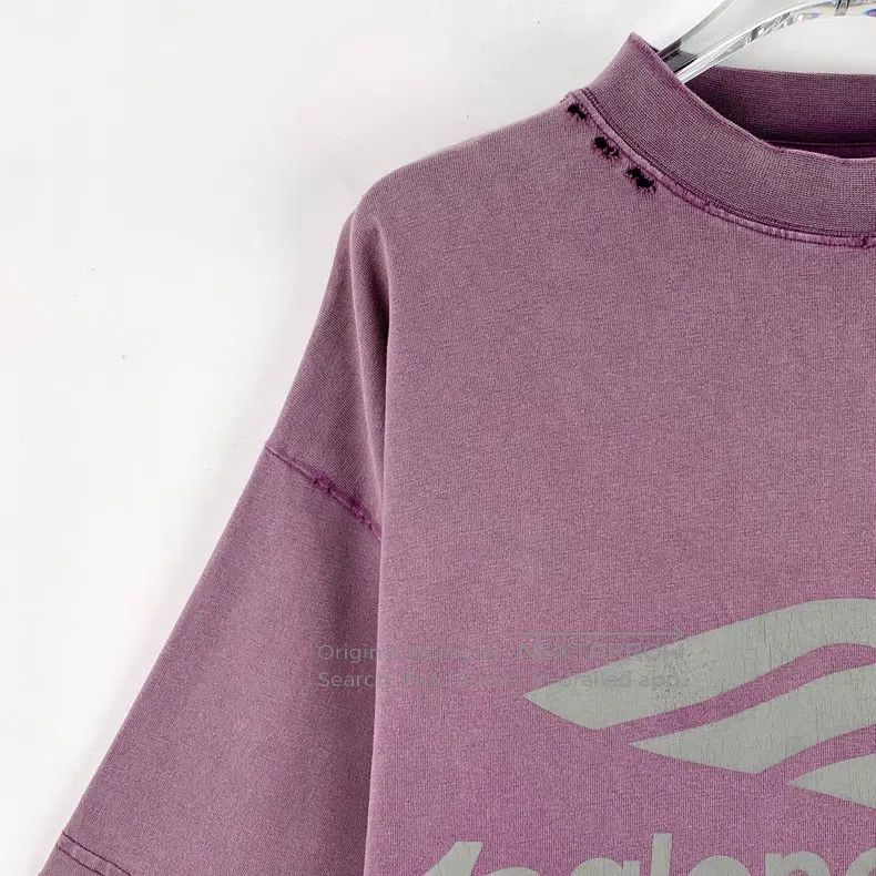 Balenciaga Balenciaga Purple Aged Hole Logo Print Cotton Crewneck Sho Size US S / EU 44-46 / 1 - 3 Thumbnail