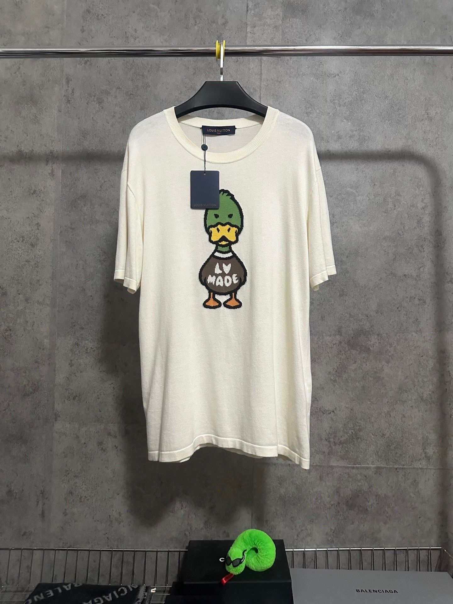 Louis Vuitton LV Nigo2 Duck Intarsia Knit Short-Sleeve Size US XL / EU 56 / 4 - 1 Thumbnail