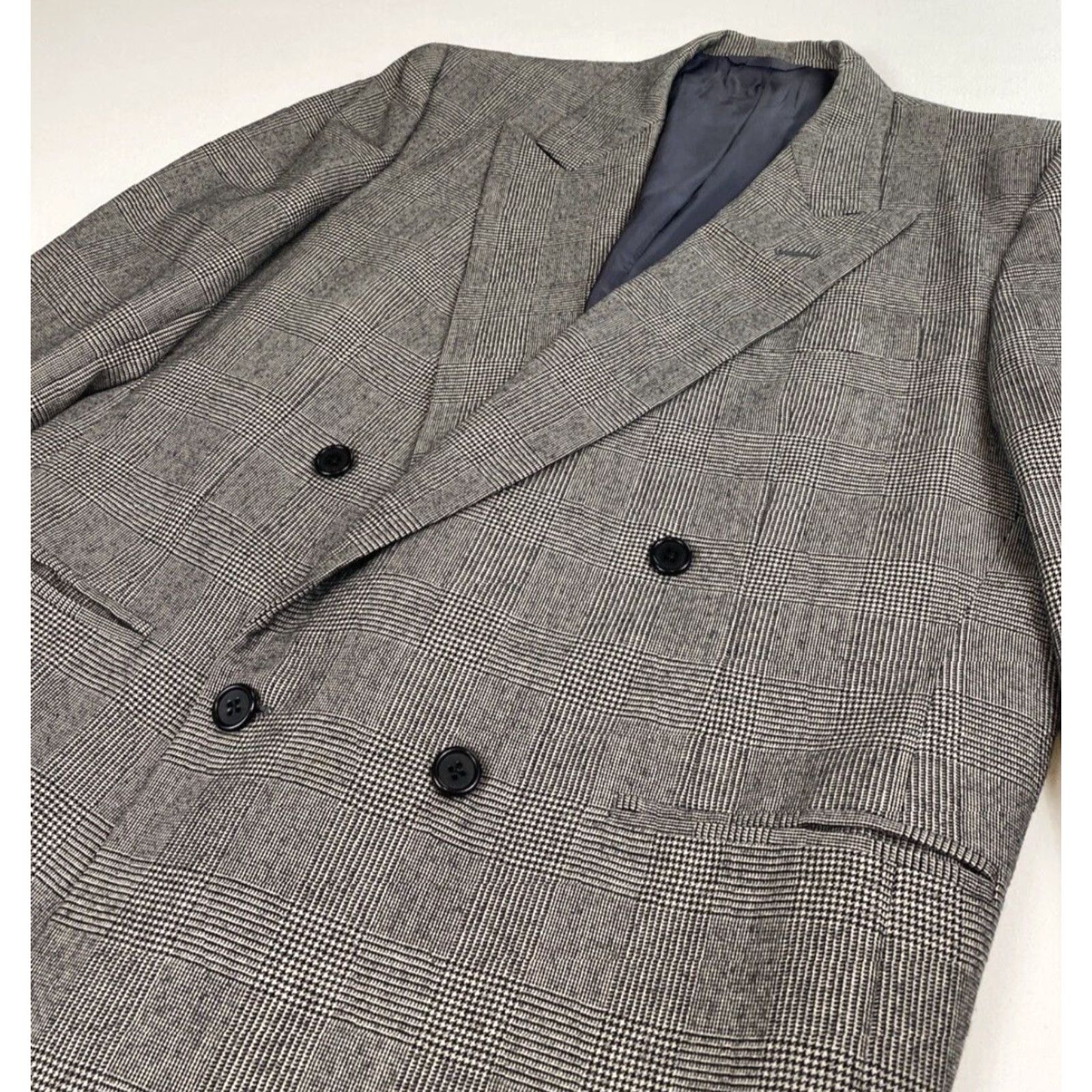 Neiman Marcus Neiman Marcus Men's Vintage Wool Double Breasted Blazer Jacket Plaid Sz 40 Gray 90s Classic Designer Shirt Jacket Mens Size 40R - 5 Thumbnail