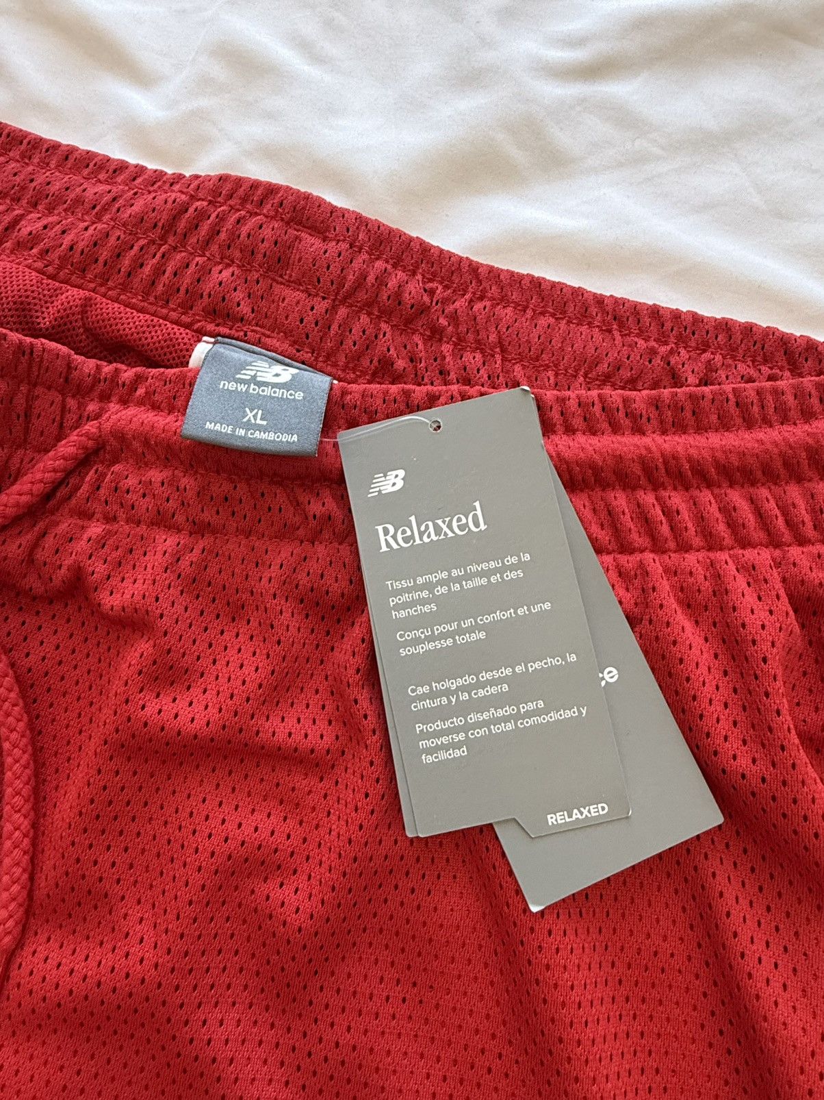 New Balance New Balance red mesh short size XL Size US 36 / EU 52 - 3 Thumbnail
