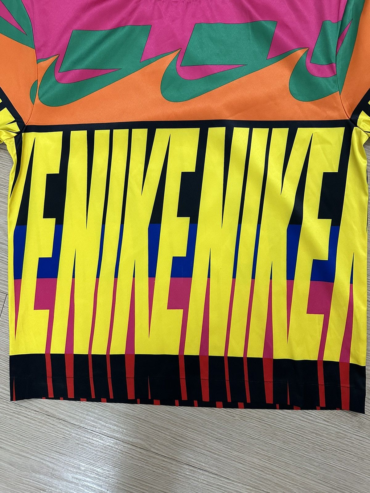 Beauty Beast × Nike × Vintage Rare Beautiful Nike NSW Retro Spell Out AOP Jersey Size US S / EU 44-46 / 1 - 7 Thumbnail