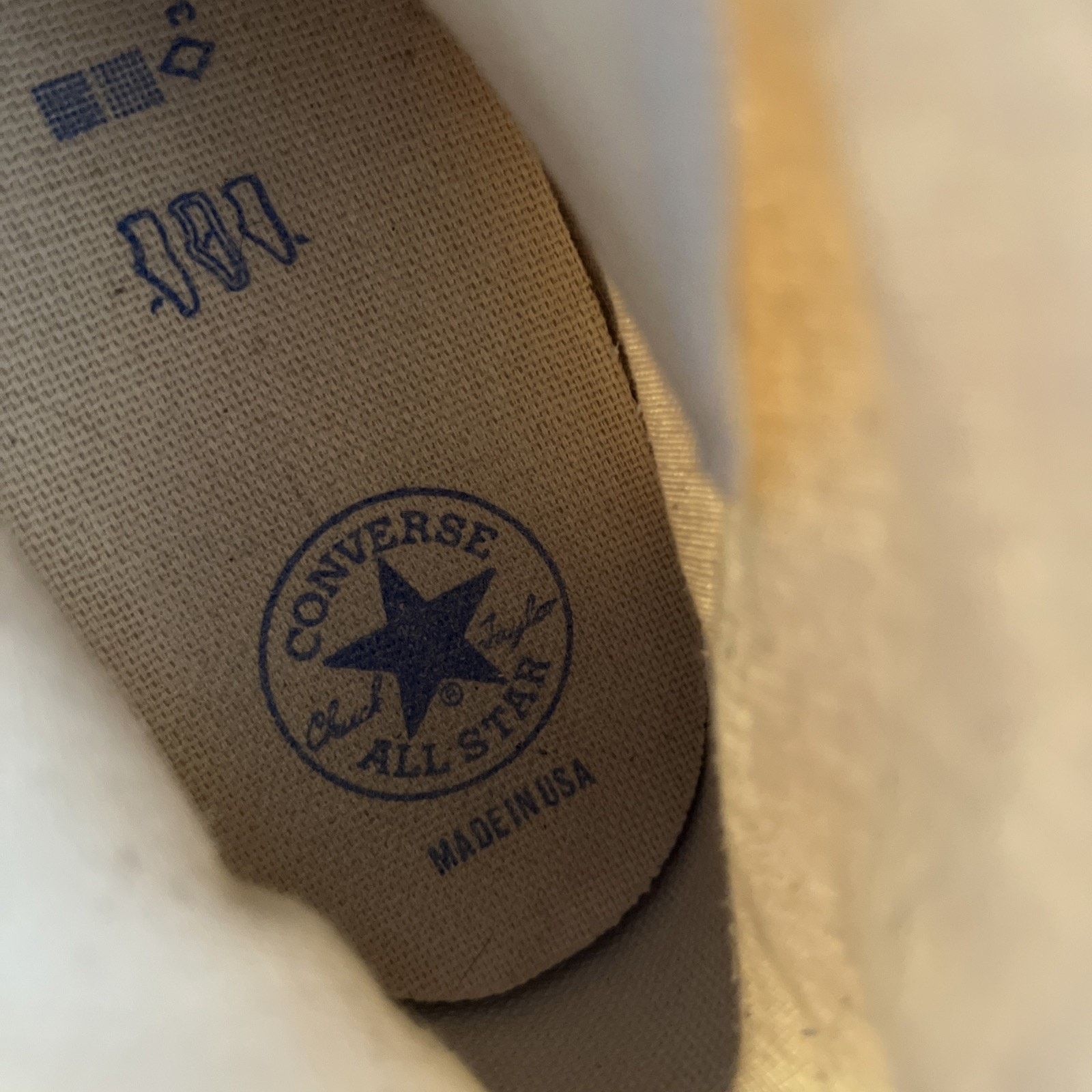 Converse VTG Converse Chuck Taylor All Star Original Hi Top 14 USA Size US 14 / EU 47 - 13 Thumbnail