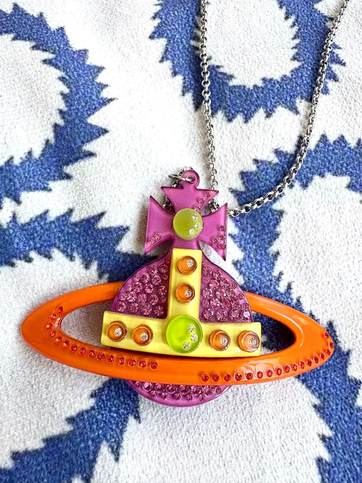 Vivienne Westwood Vivienne Westwood Acrylic Saturn Necklace Size ONE SIZE - 1 Thumbnail