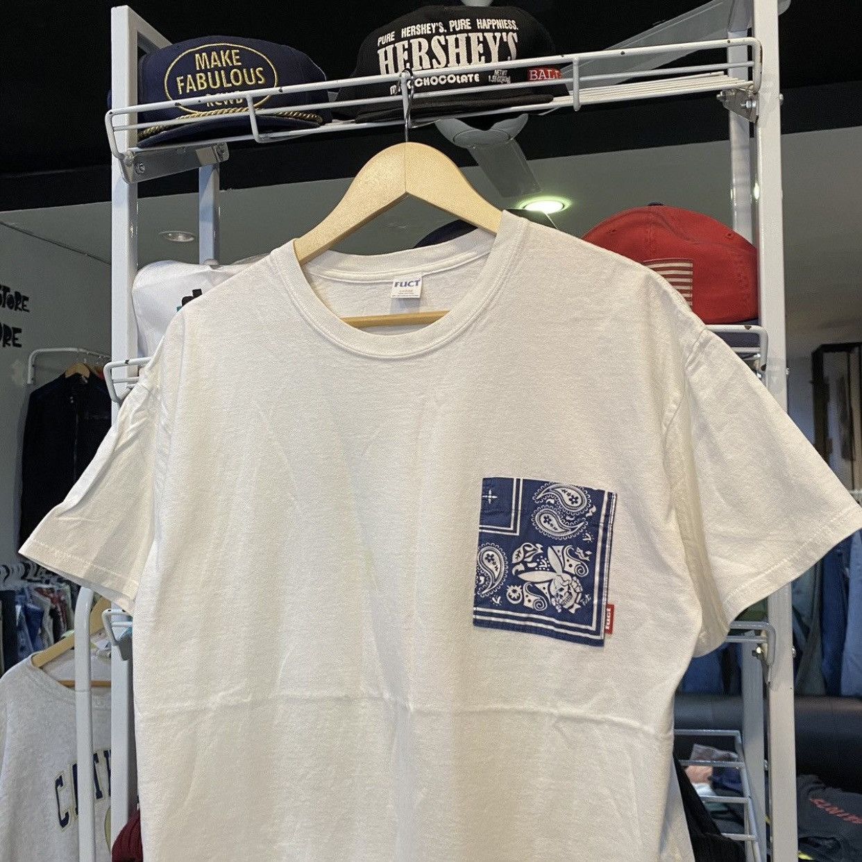 FUCT FUCT Bandana Pocket Tee - White Streetwear T-Shirt Size US L / EU 52-54 / 3 - 3 Thumbnail