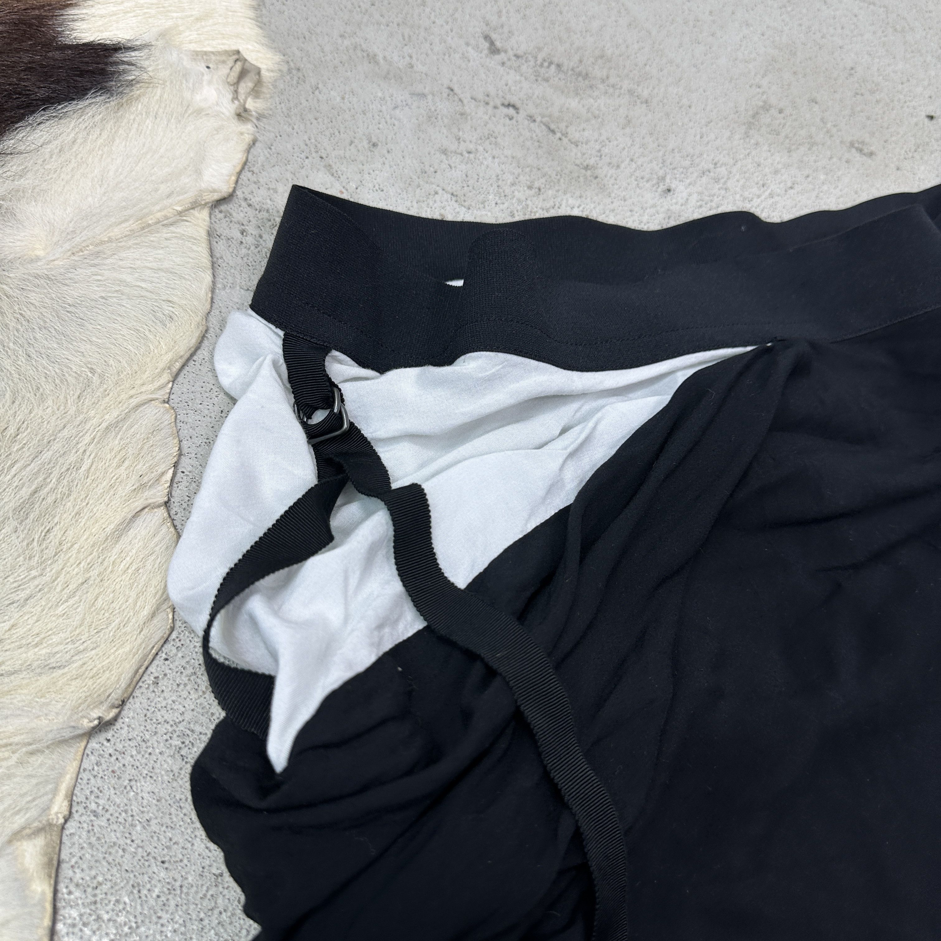 Ann Demeulemeester Vintage Avant Garde Viscose Ann Demeulemeester Skirt Y2K Size 26" / US 2 / IT 38 - 5 Thumbnail