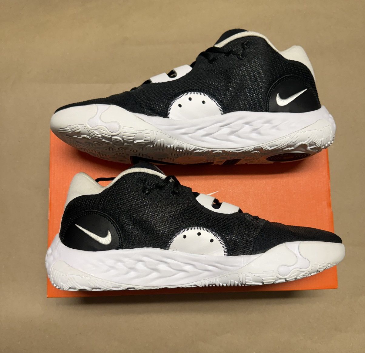 Nike Nike PG 6 TB Promo Black White Mens size 14 Basketball Shoes Size US 14 / EU 47 - 2 Thumbnail